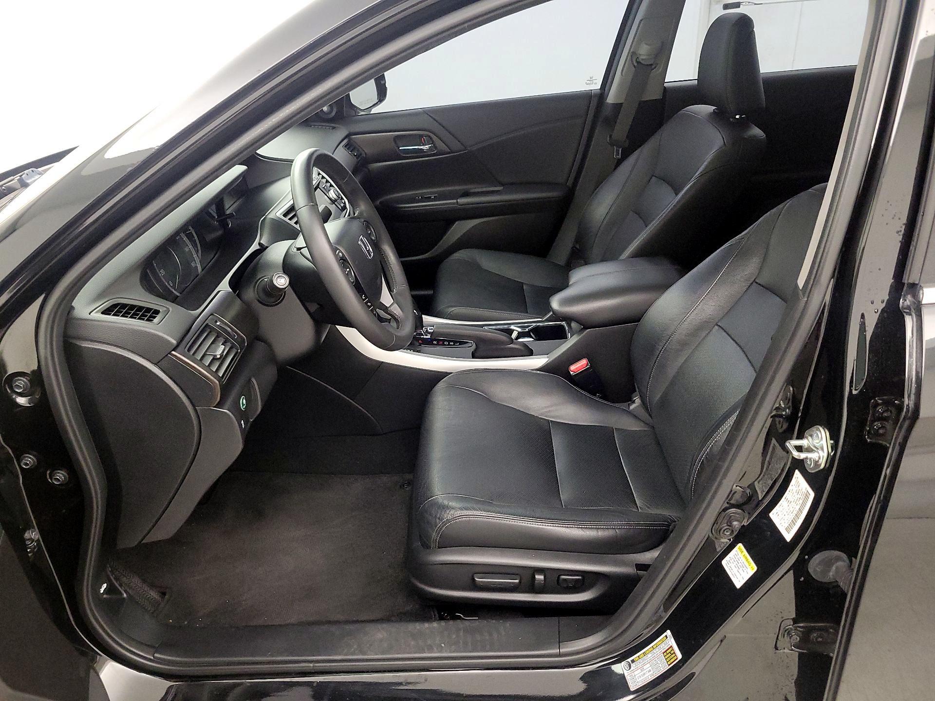 Thumbnail: 2015 Honda Accord - 11