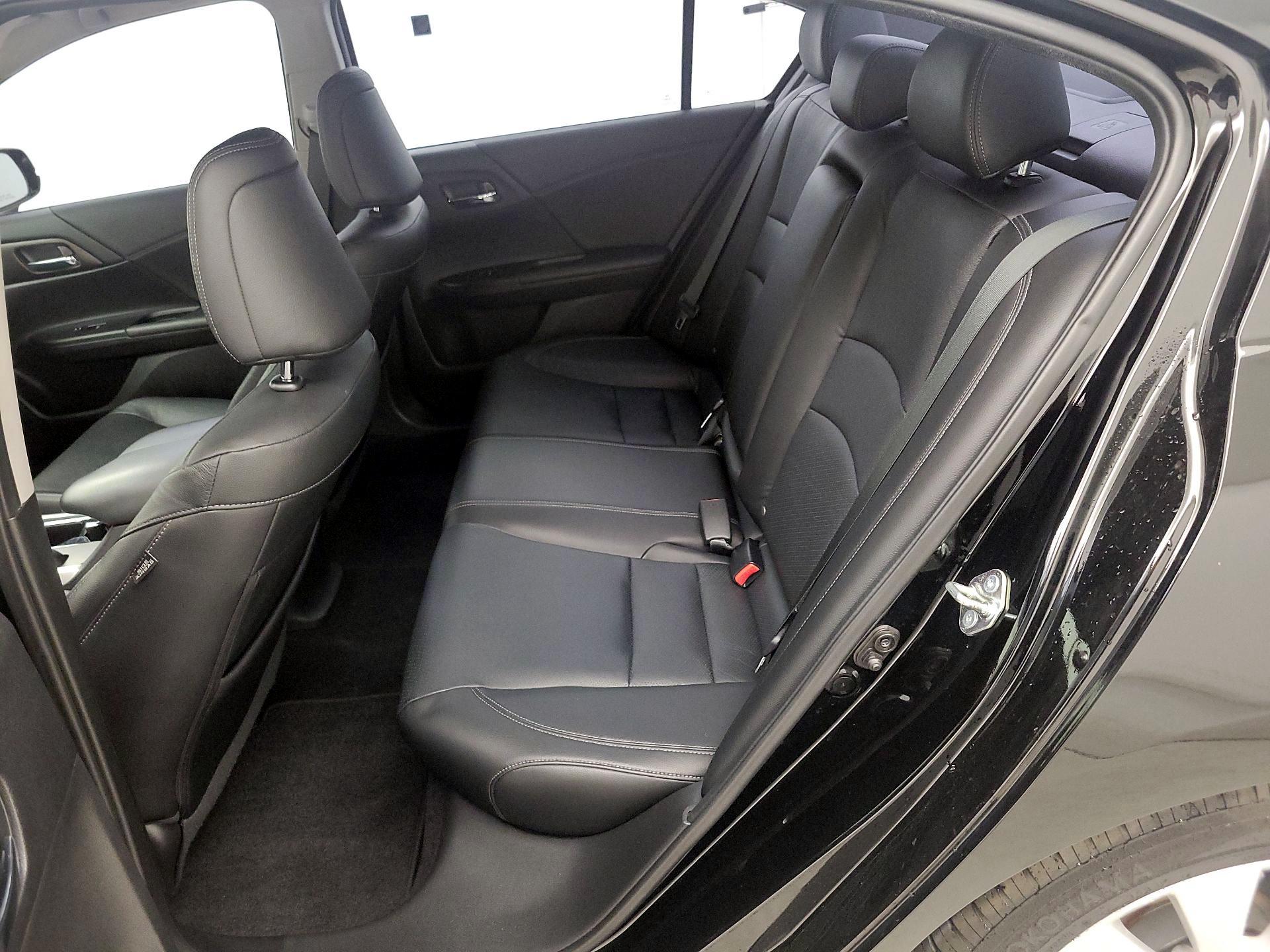 Thumbnail: 2015 Honda Accord - 20