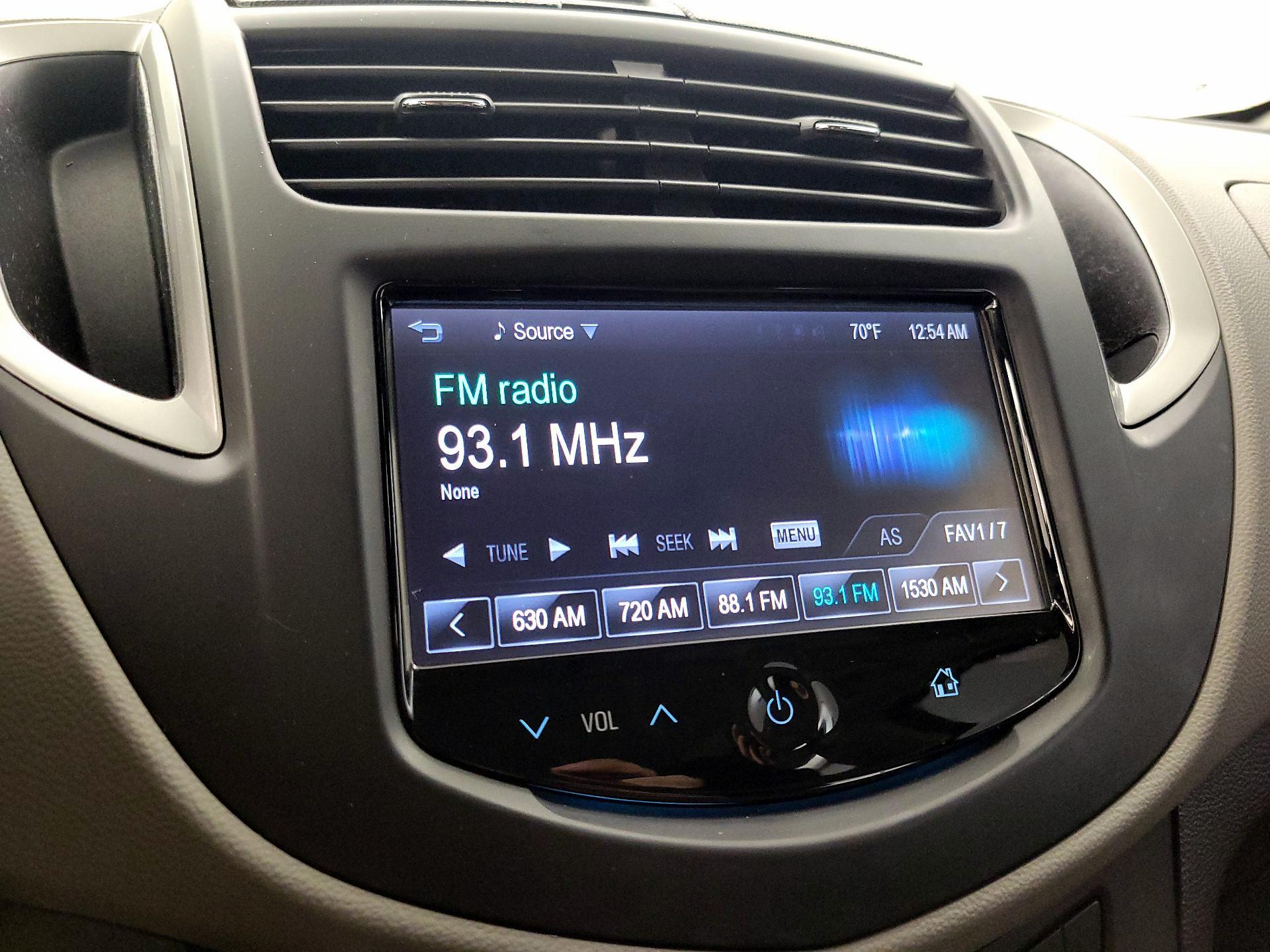 Thumbnail: 2016 Chevrolet Trax - 15