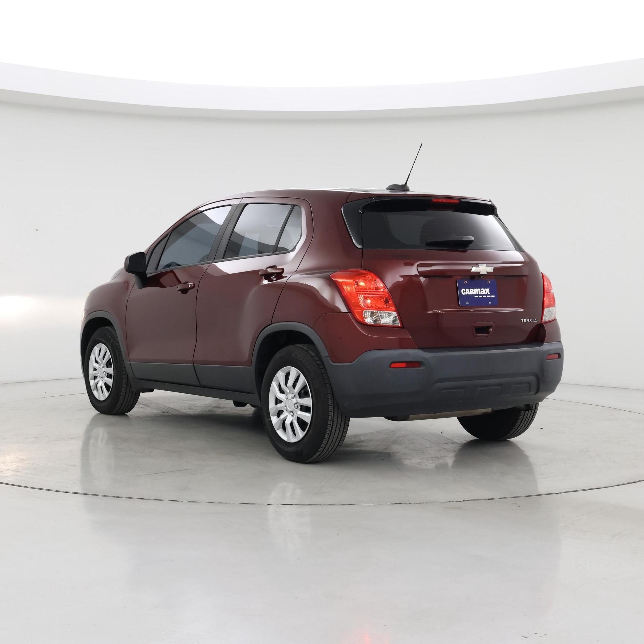 Thumbnail: 2016 Chevrolet Trax - 2