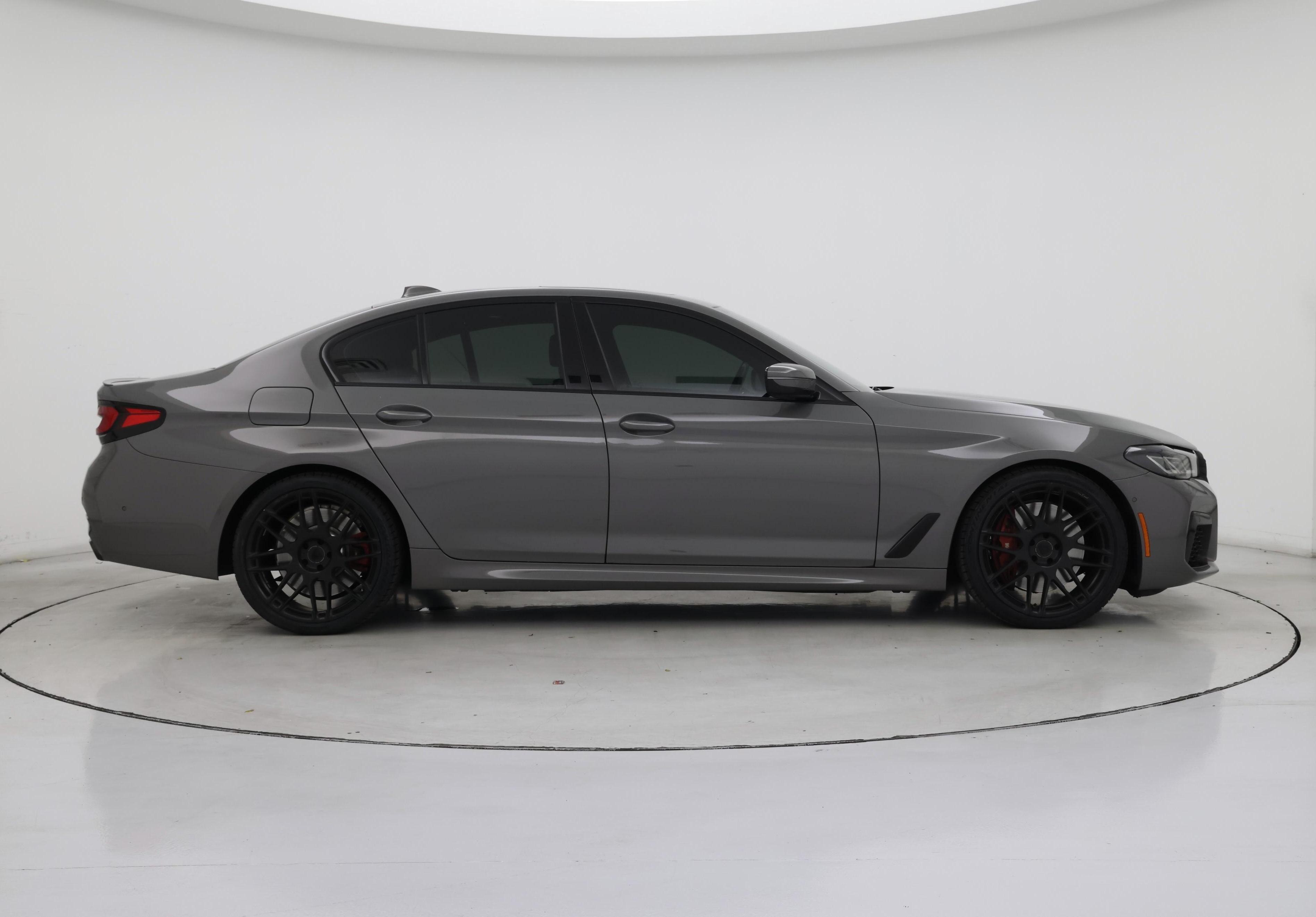 Thumbnail: 2022 BMW 5 Series - 7