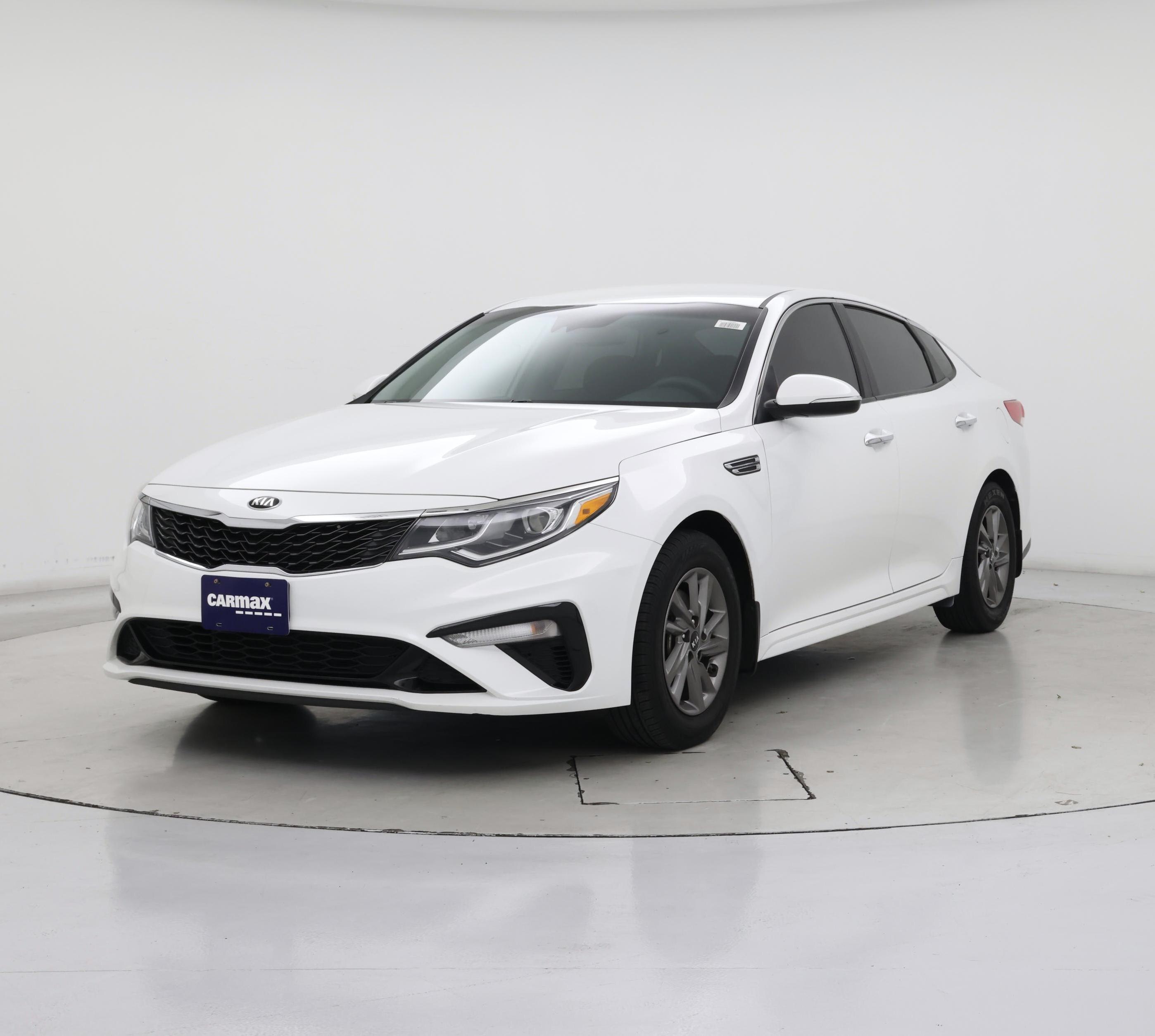 Thumbnail: 2020 Kia Optima - 4