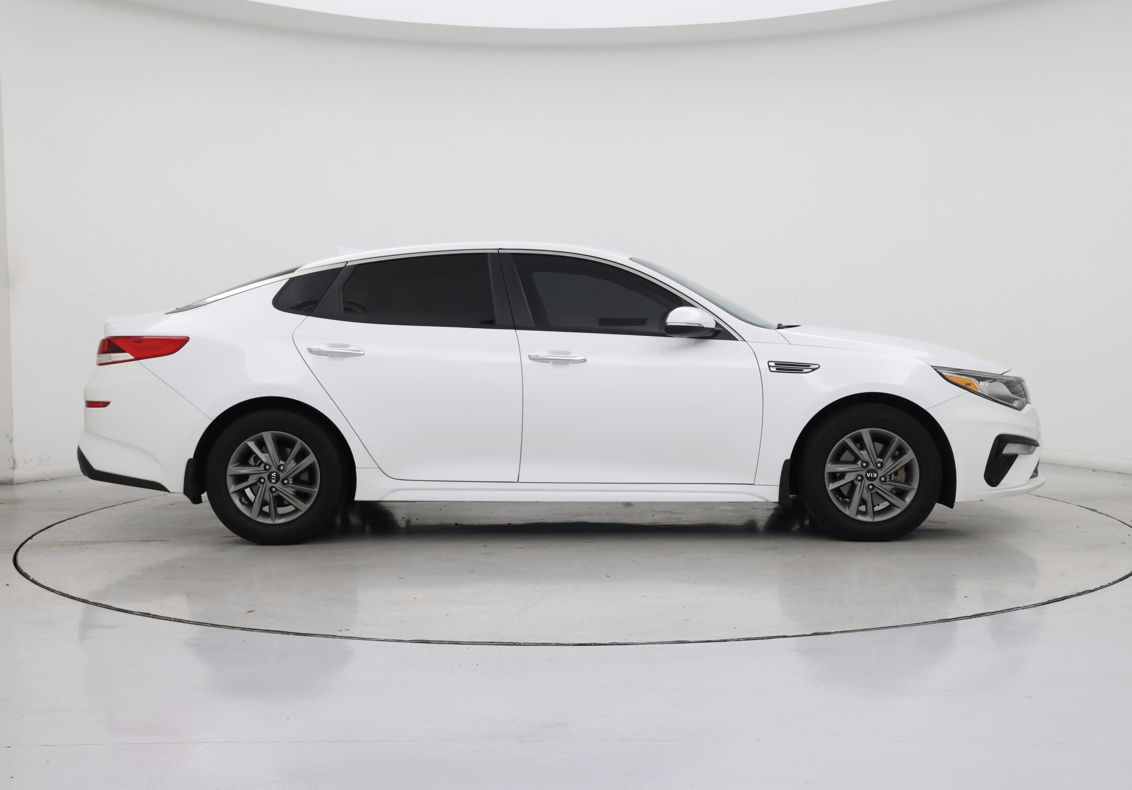 Thumbnail: 2020 Kia Optima - 7