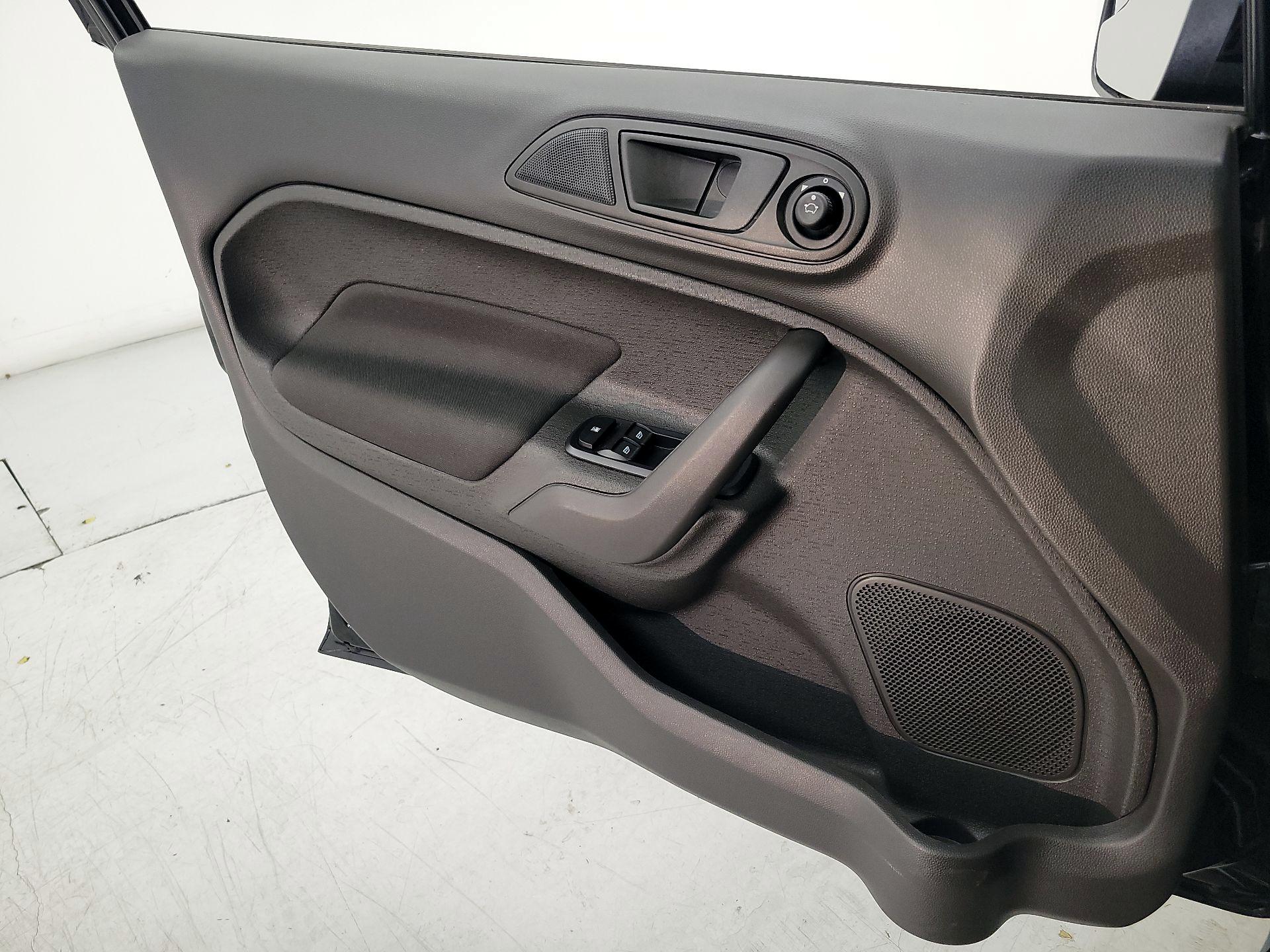 Thumbnail: 2019 Ford Fiesta - 12