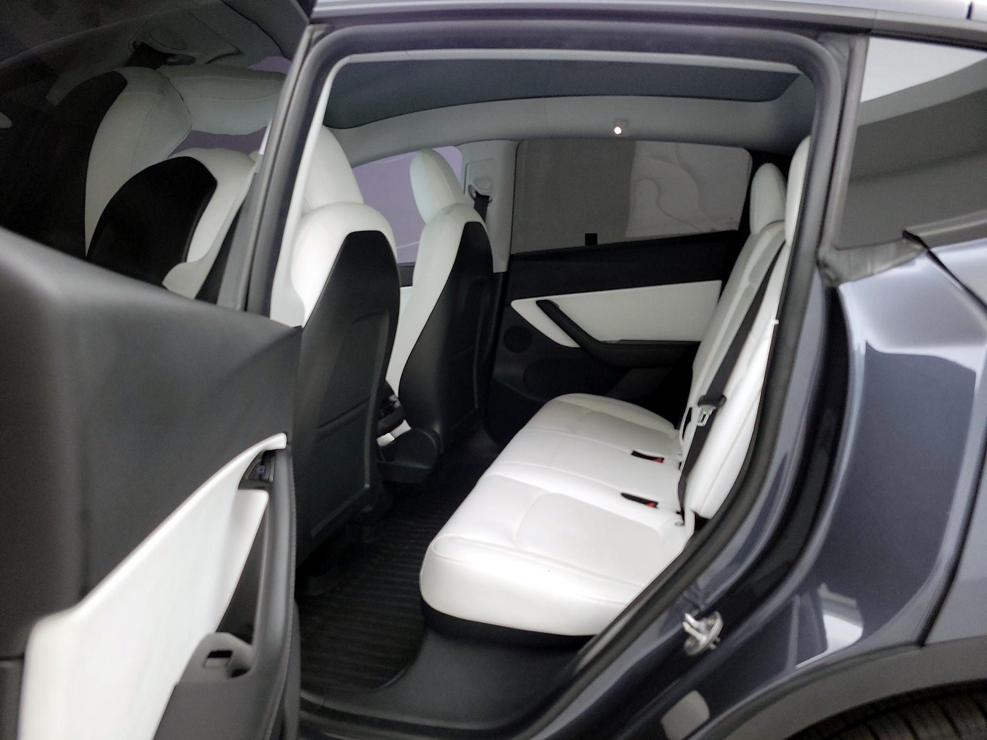 Thumbnail: 2021 Tesla Model Y - 18
