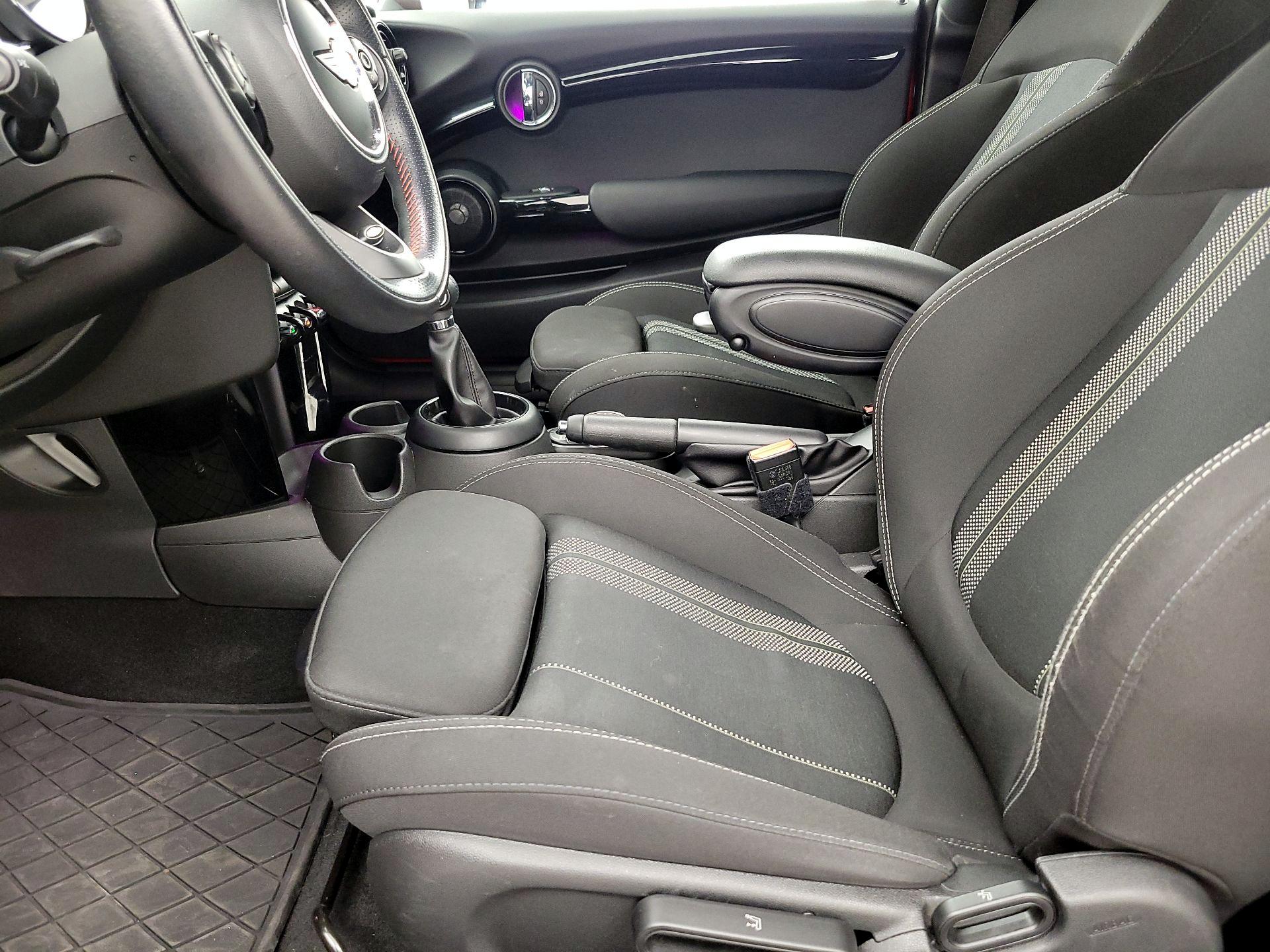 Thumbnail: 2018 MINI Cooper Hardtop - 11