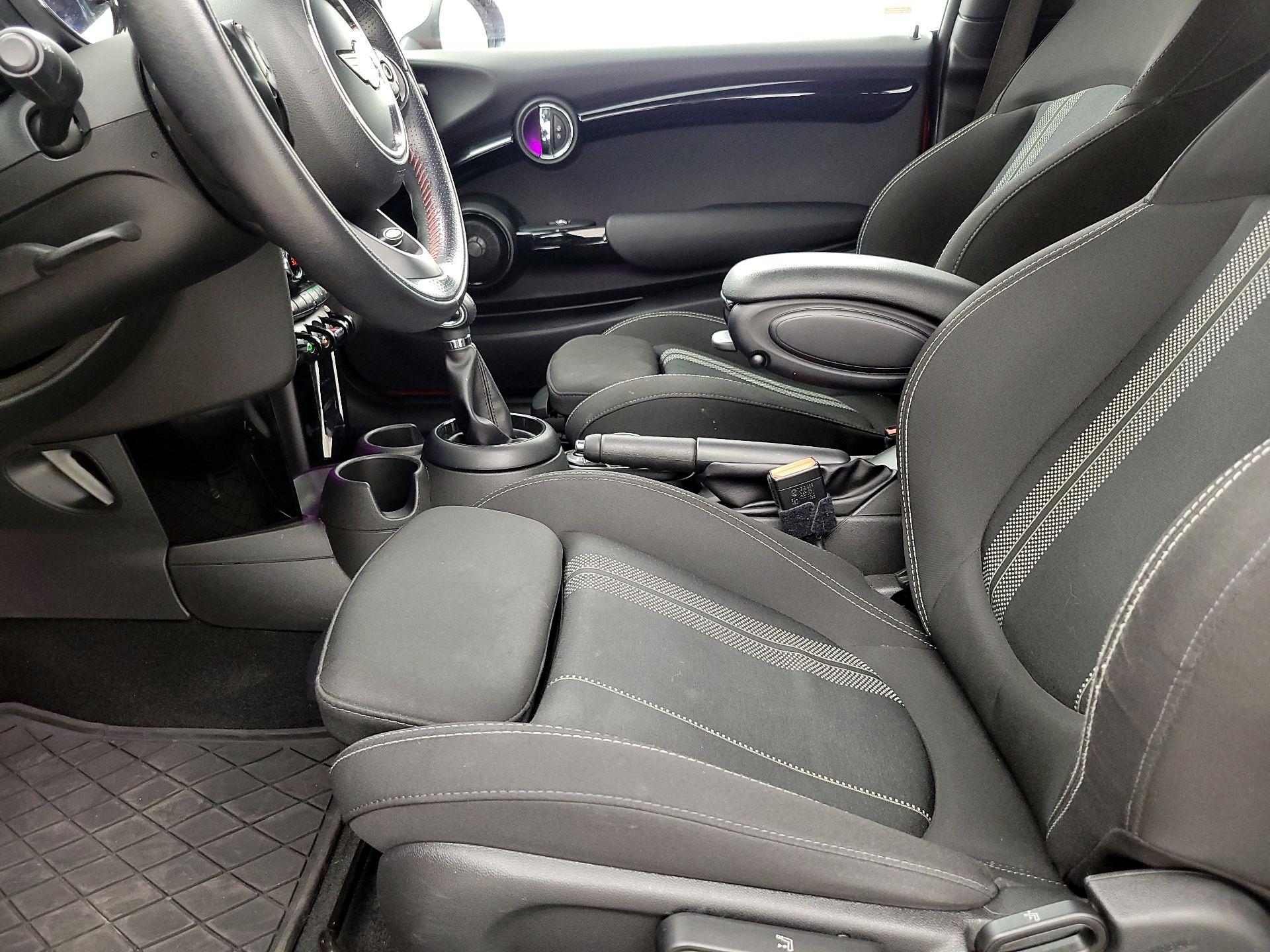 Thumbnail: 2018 MINI Cooper Hardtop - 18