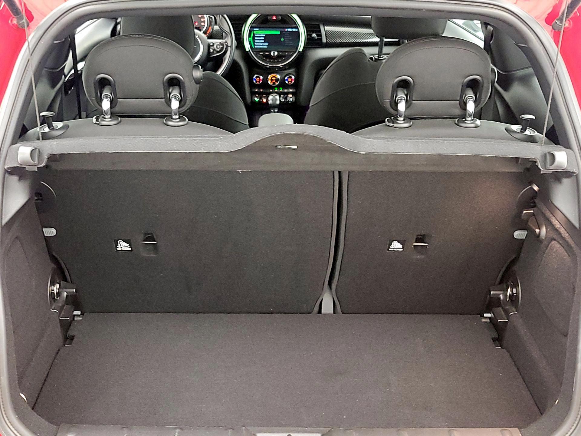 Thumbnail: 2018 MINI Cooper Hardtop - 19