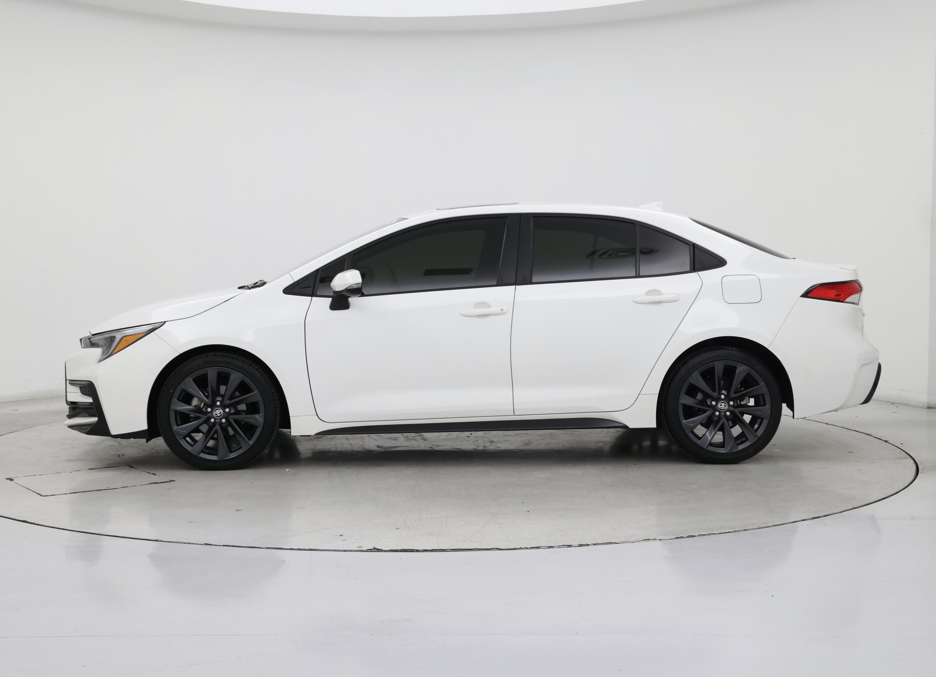 Thumbnail: 2023 Toyota Corolla - 3