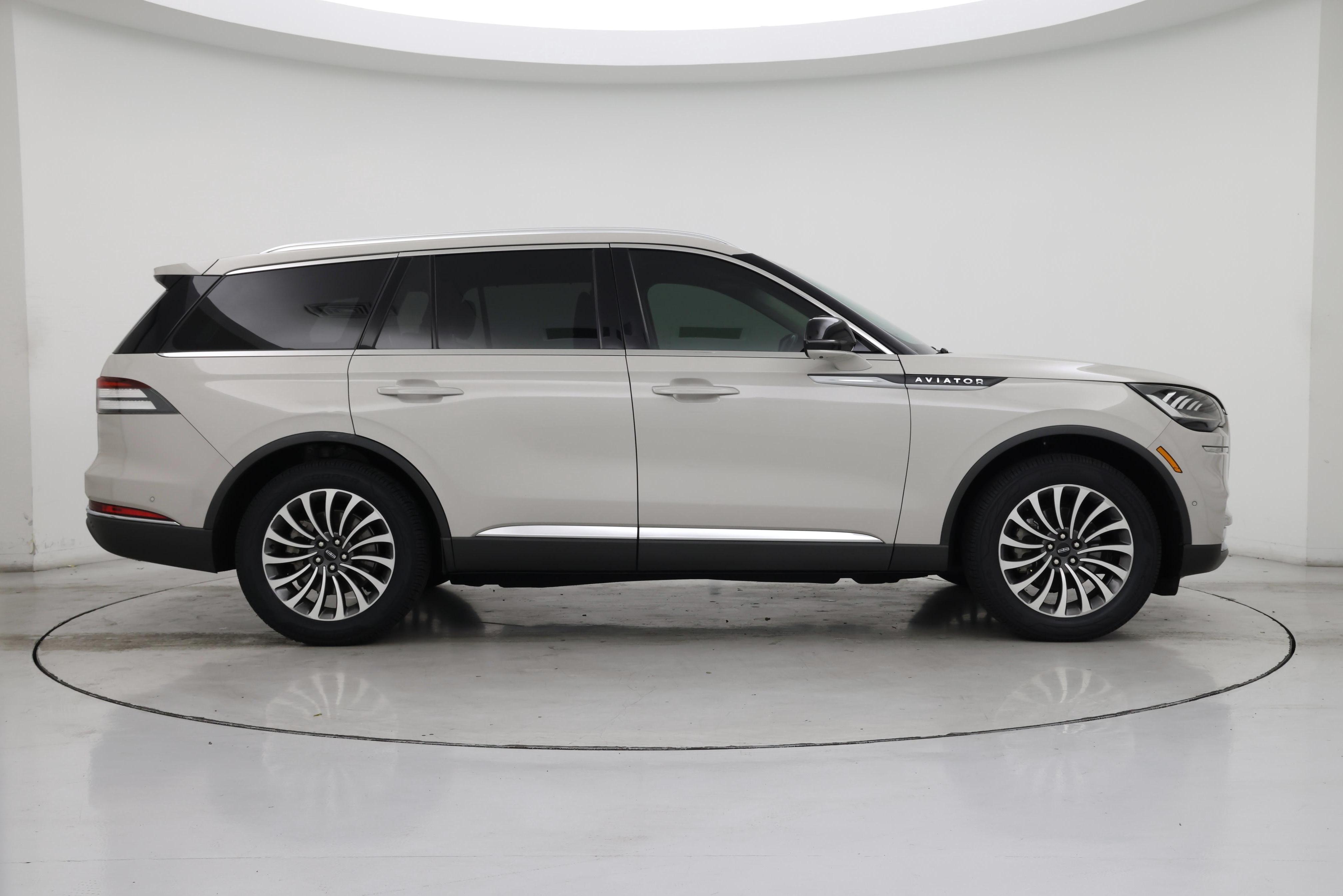 Thumbnail: 2020 Lincoln Aviator - 7