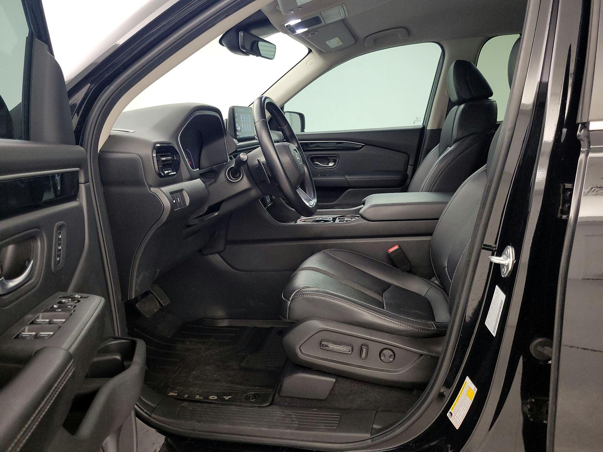 Thumbnail: 2023 Honda Pilot - 11
