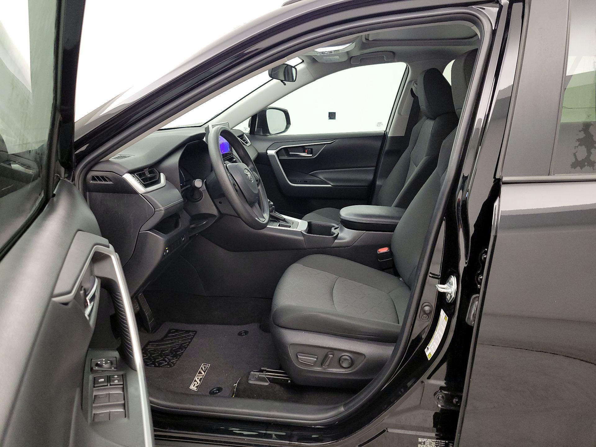 Thumbnail: 2024 Toyota RAV4 - 11