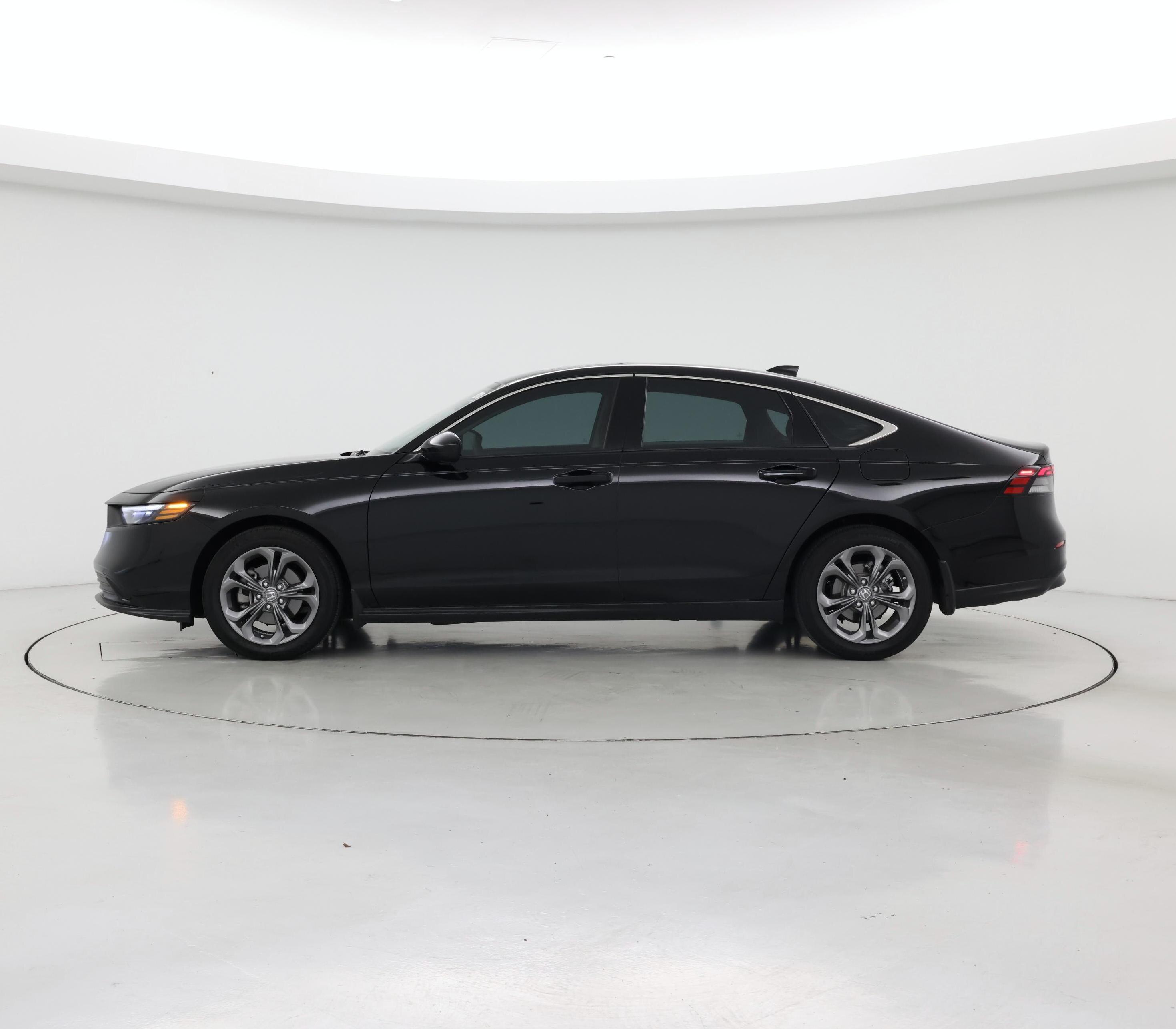 Thumbnail: 2023 Honda Accord - 3