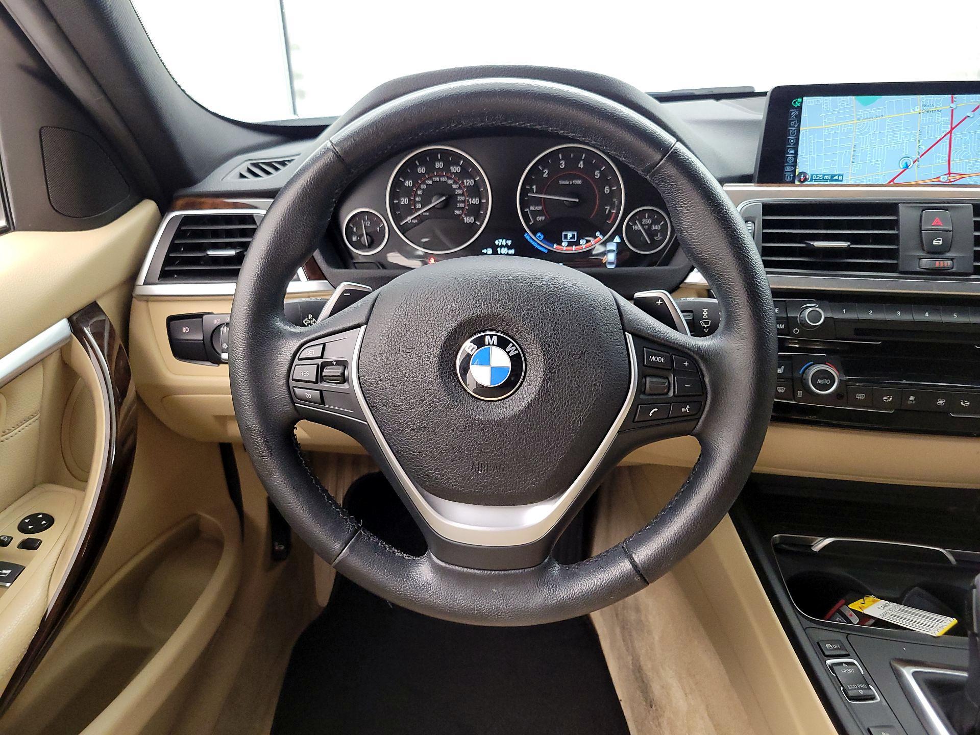 Thumbnail: 2016 BMW 3 Series - 10