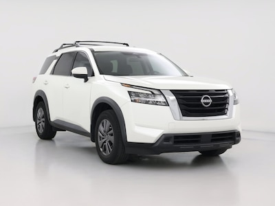 White 2022 Nissan Pathfinder SV