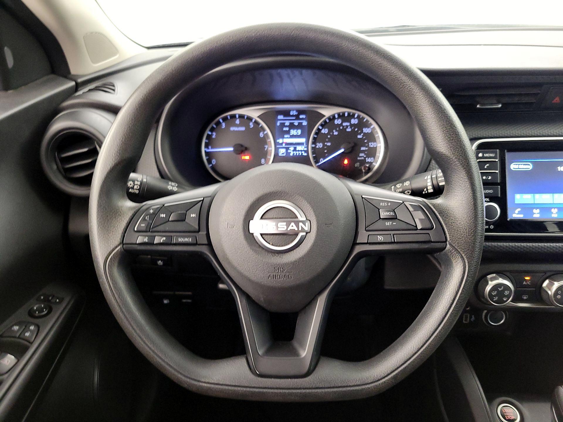 Thumbnail: 2023 Nissan Kicks - 10