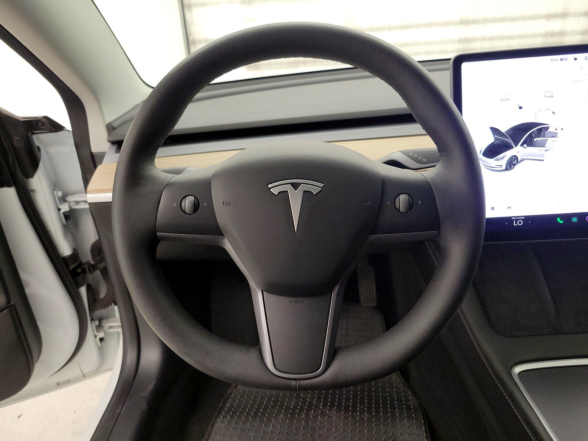 Thumbnail: 2021 Tesla Model 3 - 10