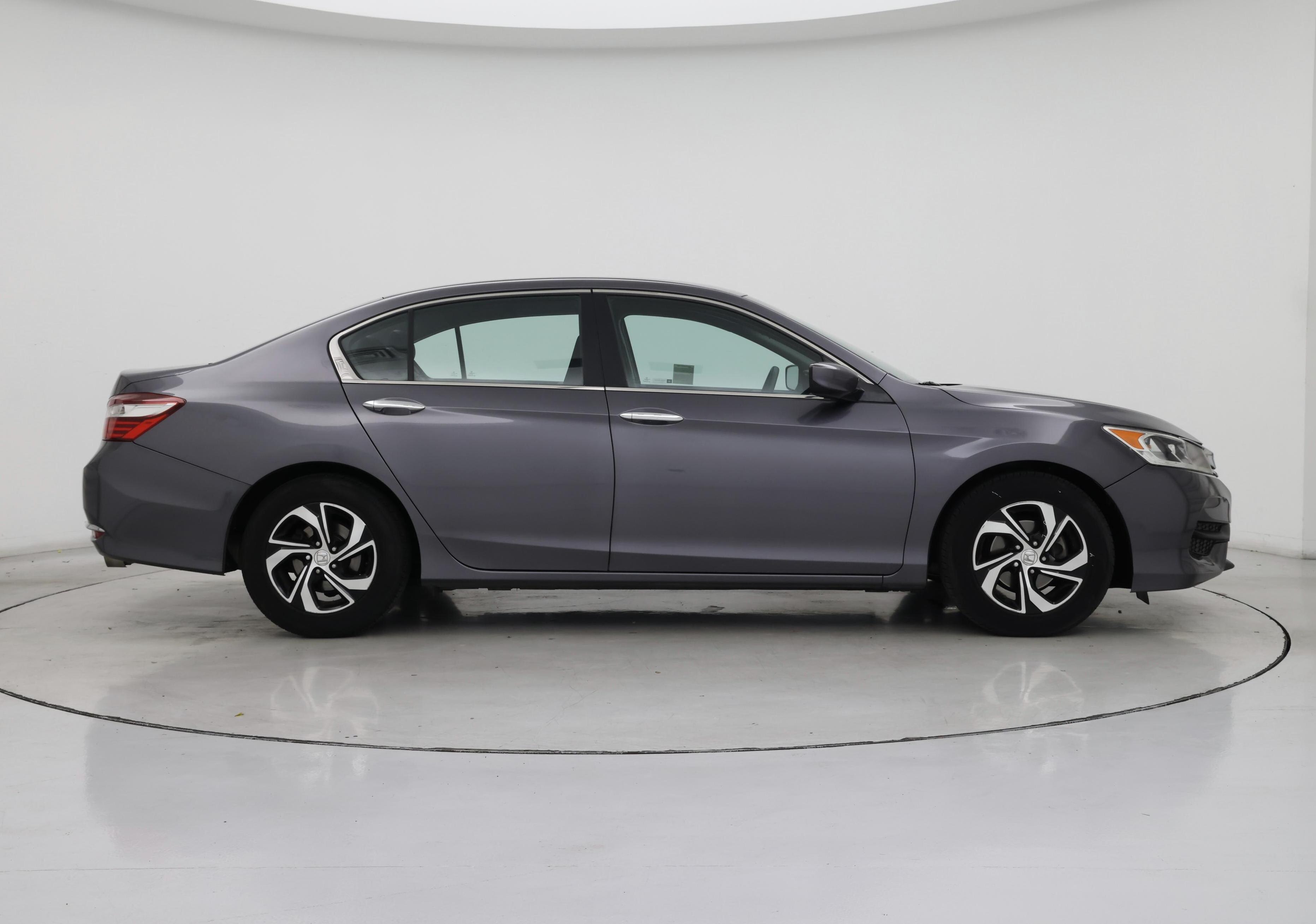 Thumbnail: 2017 Honda Accord - 7