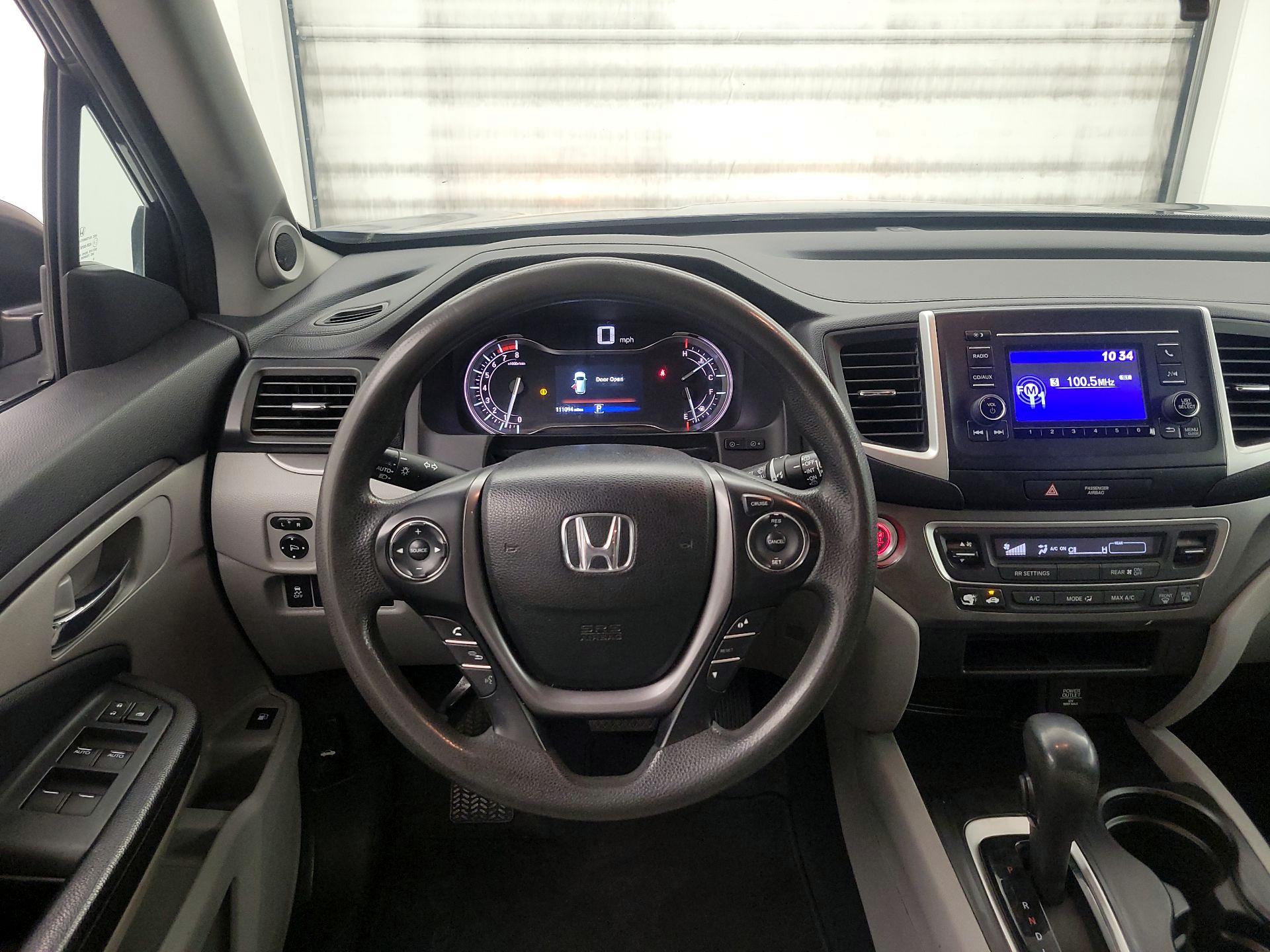 Thumbnail: 2016 Honda Pilot - 10