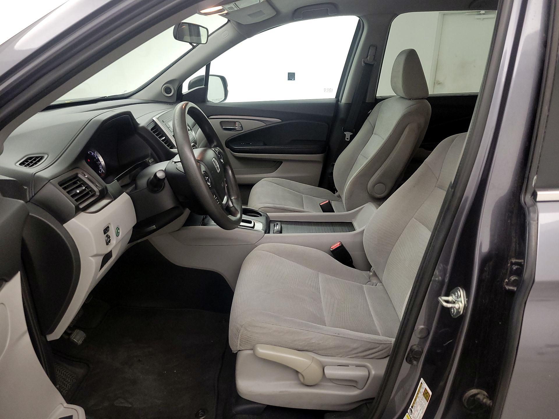 Thumbnail: 2016 Honda Pilot - 11