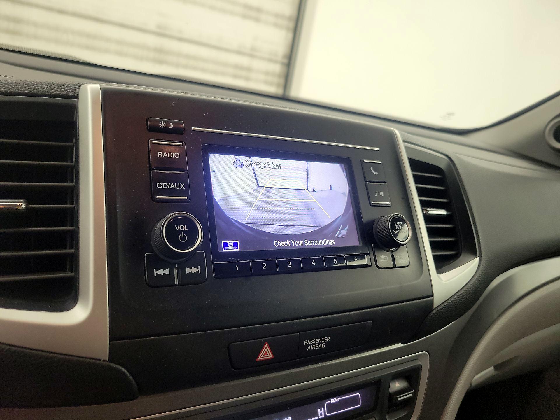 Thumbnail: 2016 Honda Pilot - 14
