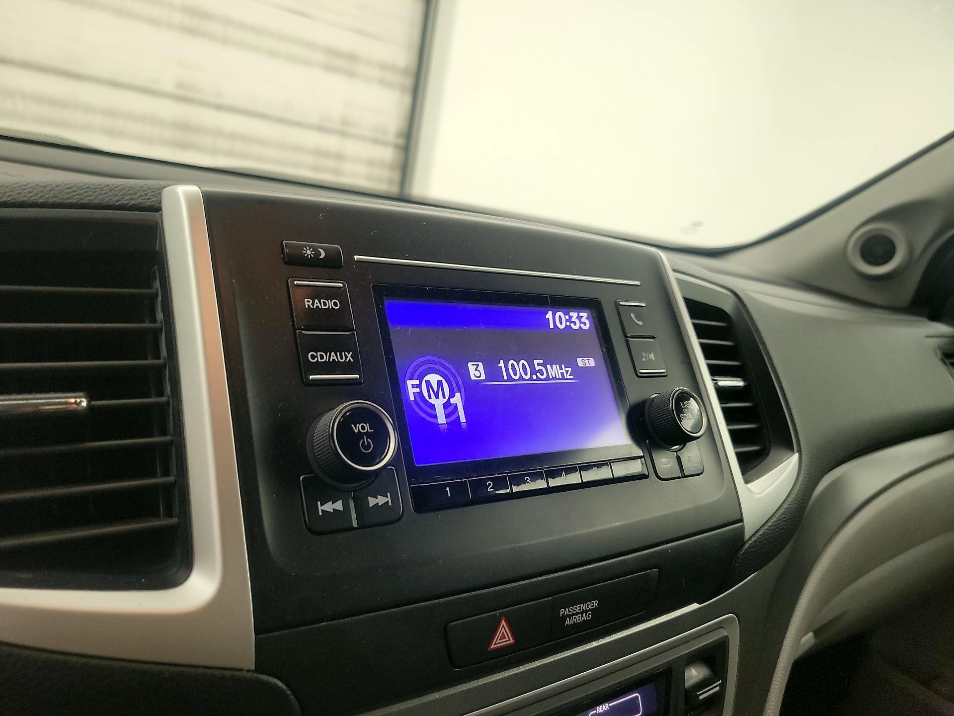 Thumbnail: 2016 Honda Pilot - 15