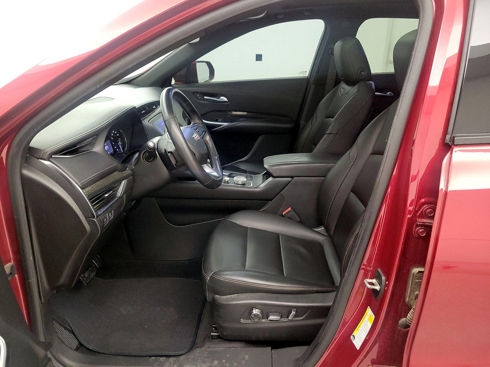 Thumbnail: 2019 Cadillac XT4 - 11