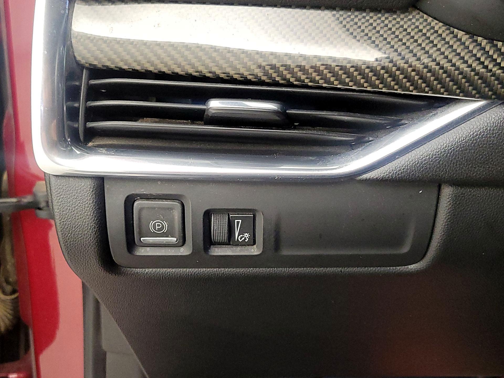 Thumbnail: 2019 Cadillac XT4 - 13