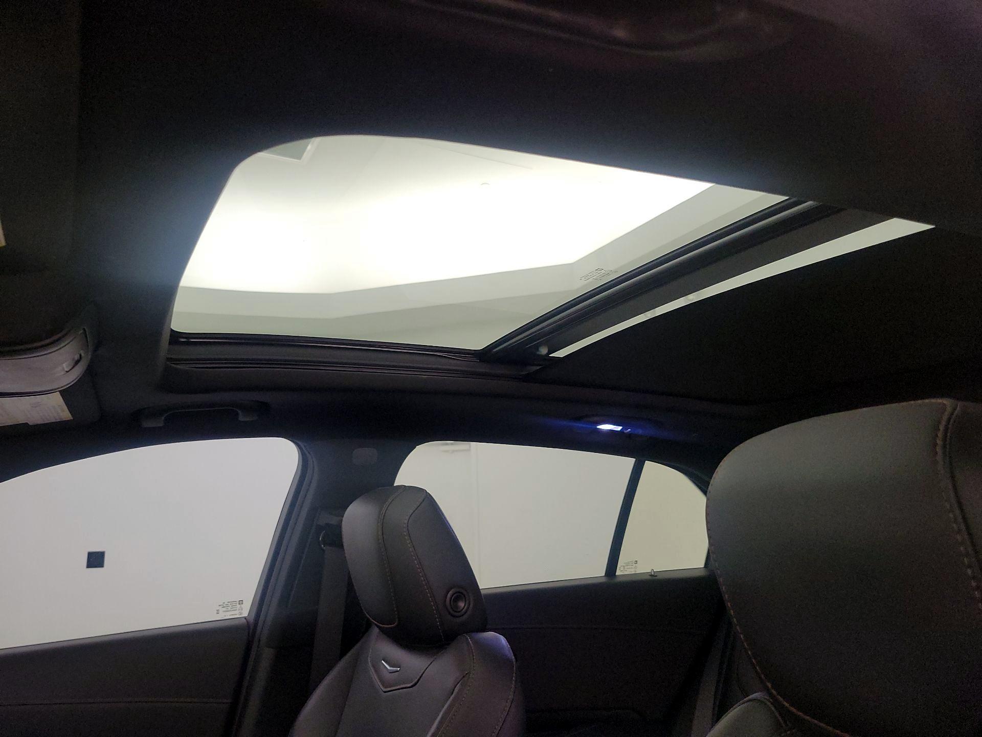 Thumbnail: 2019 Cadillac XT4 - 19