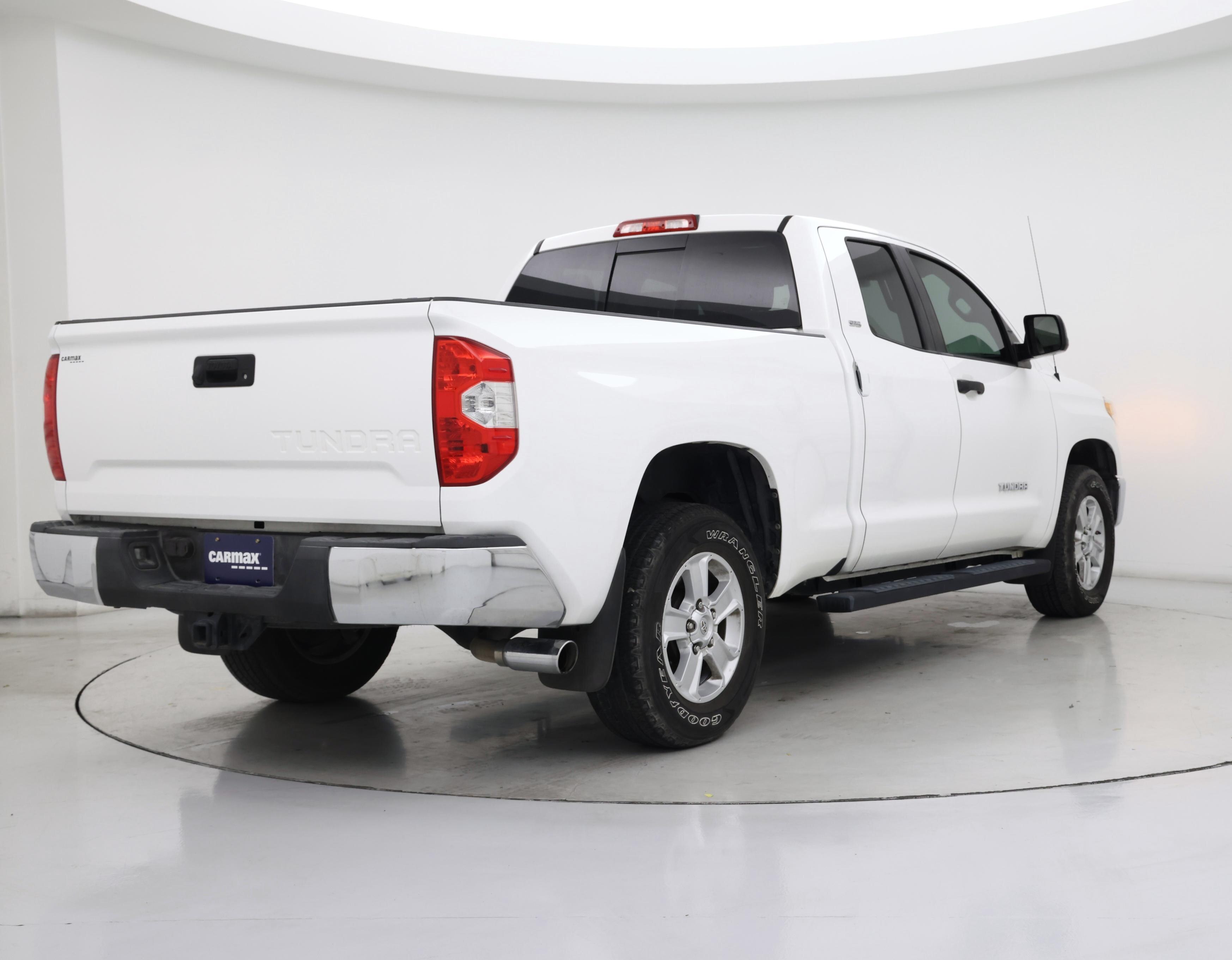 Thumbnail: 2017 Toyota Tundra - 8