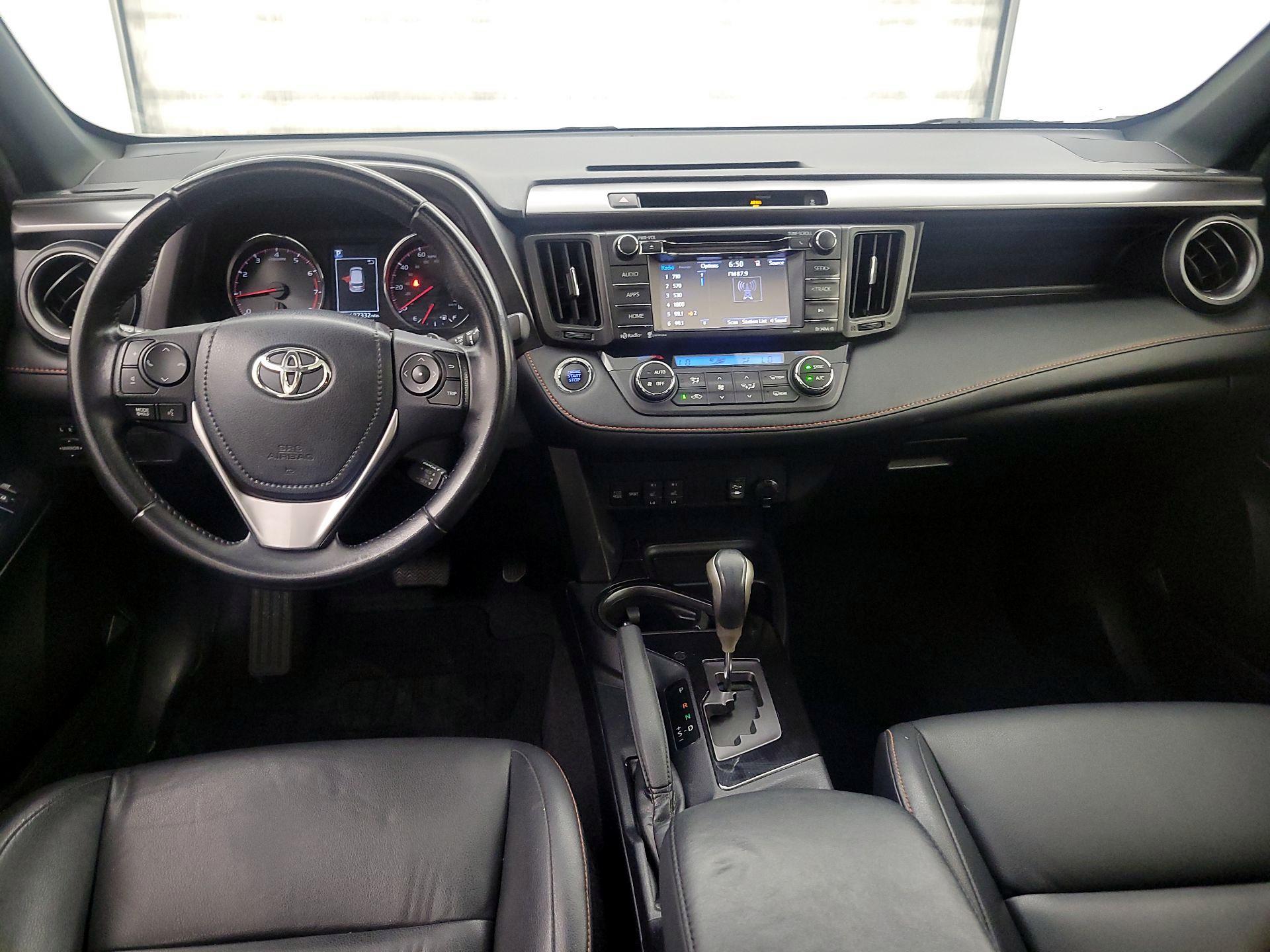 Thumbnail: 2016 Toyota RAV4 - 9
