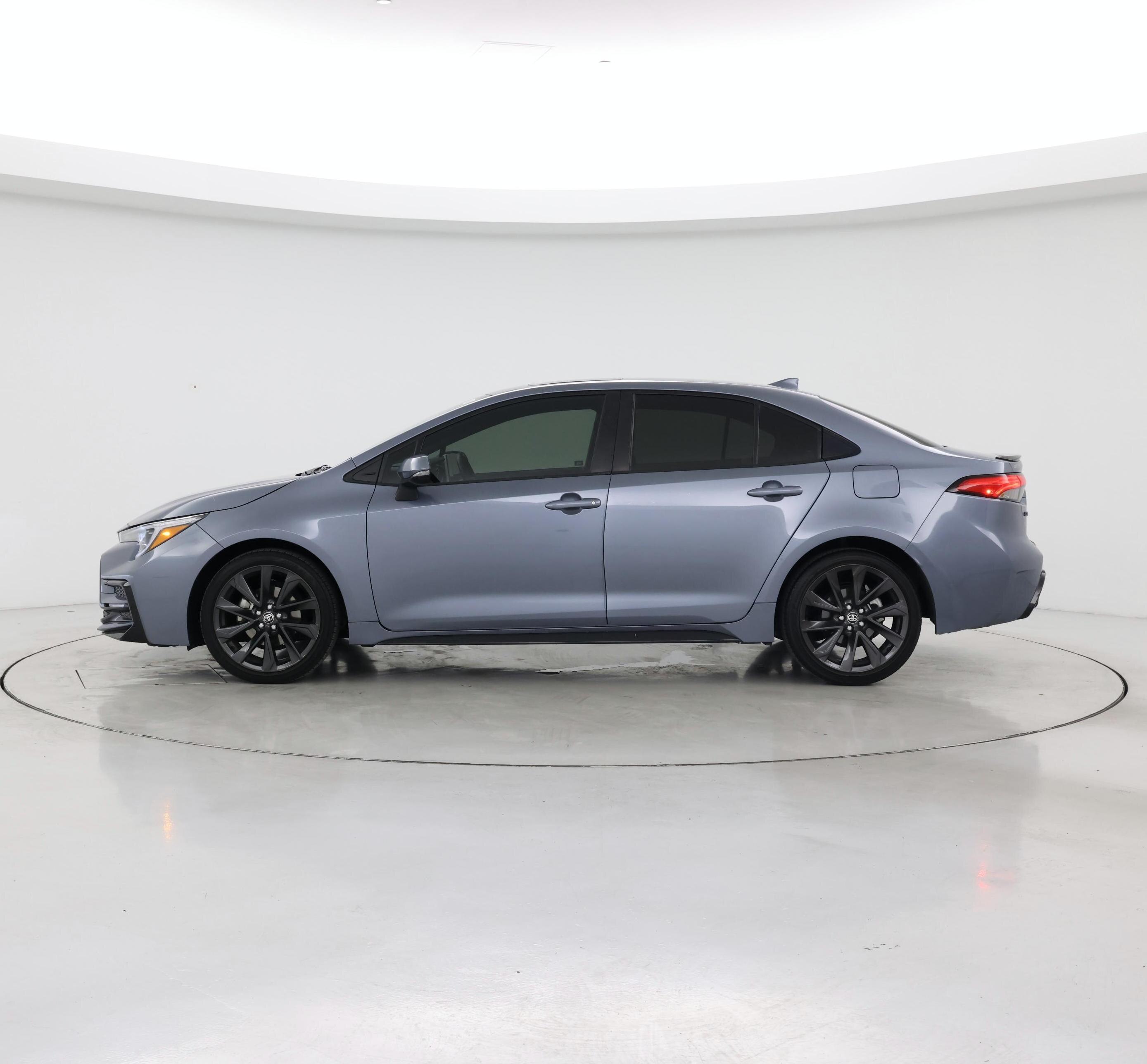 Thumbnail: 2023 Toyota Corolla - 3