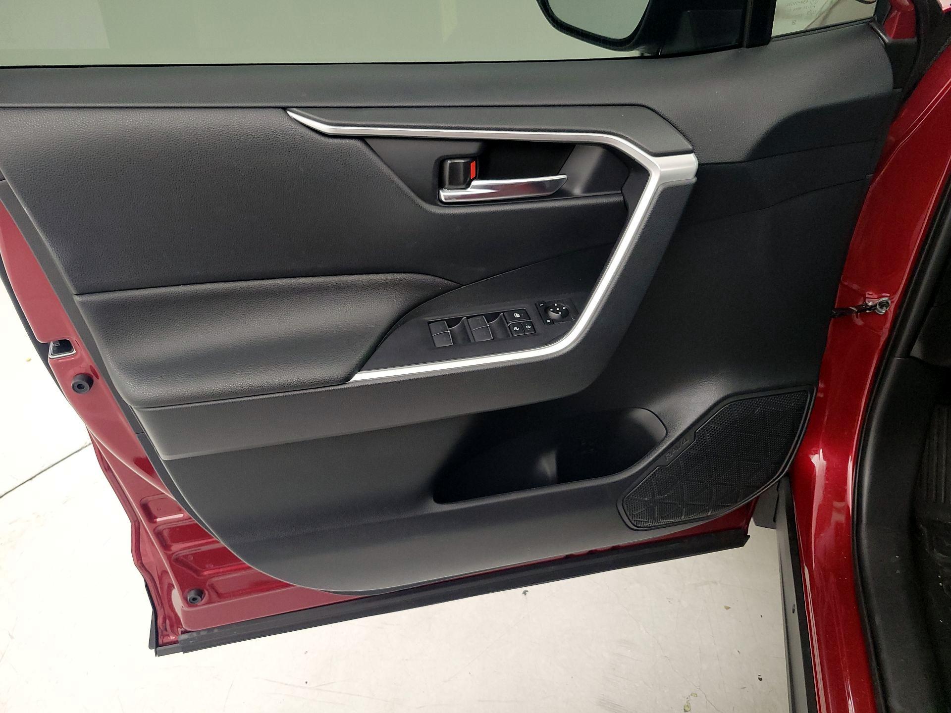 Thumbnail: 2023 Toyota RAV4 - 12
