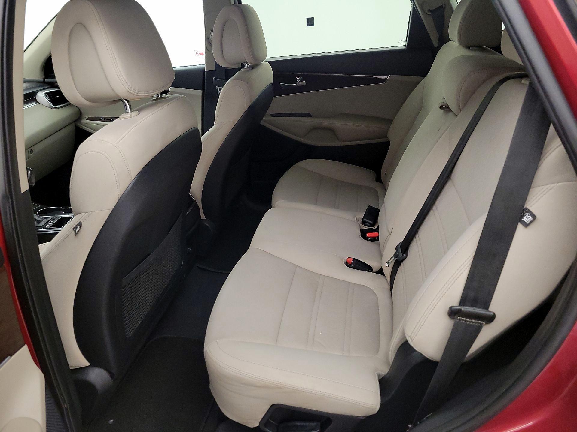 Thumbnail: 2017 Kia Sorento - 19
