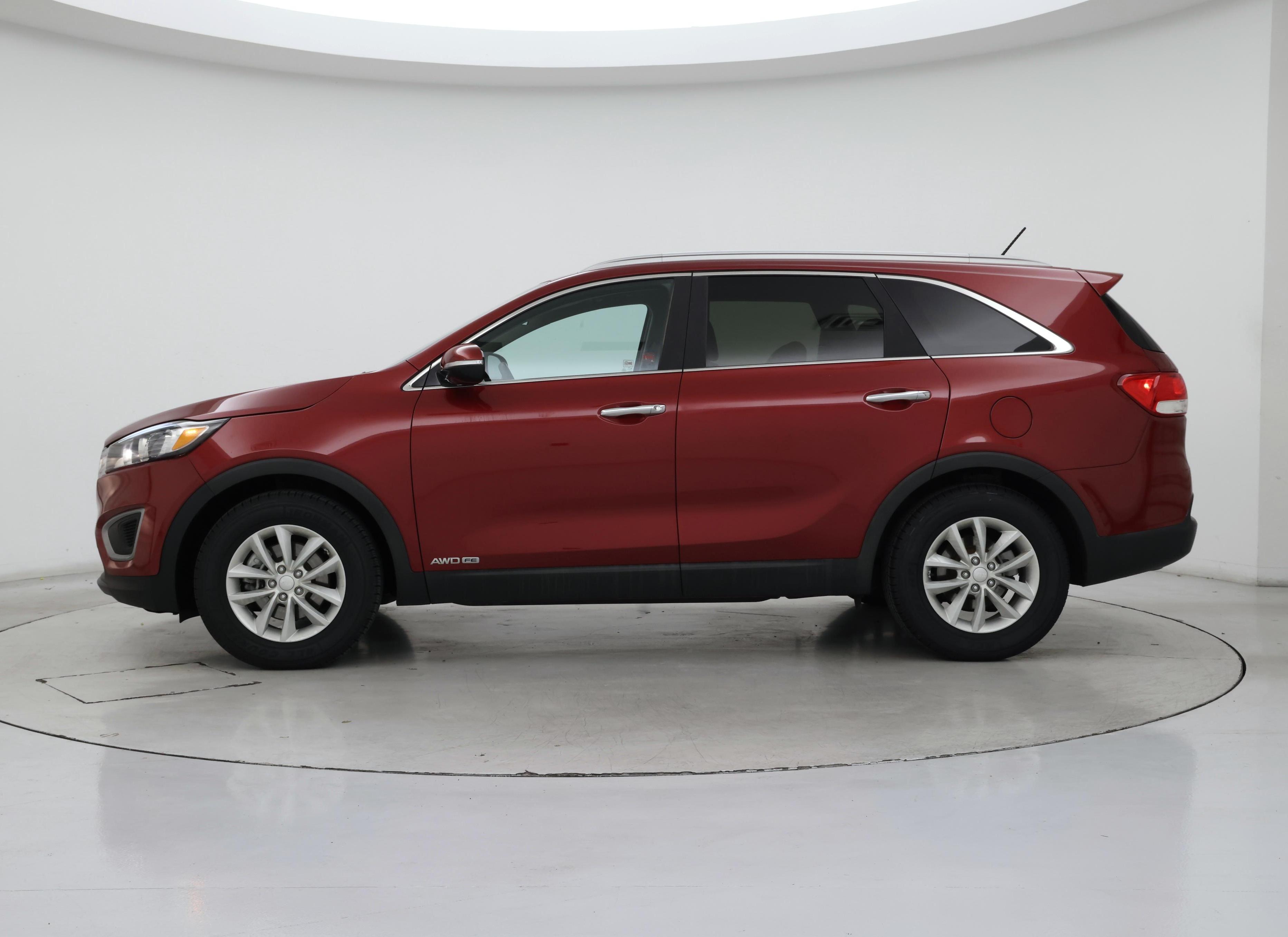 Thumbnail: 2017 Kia Sorento - 3