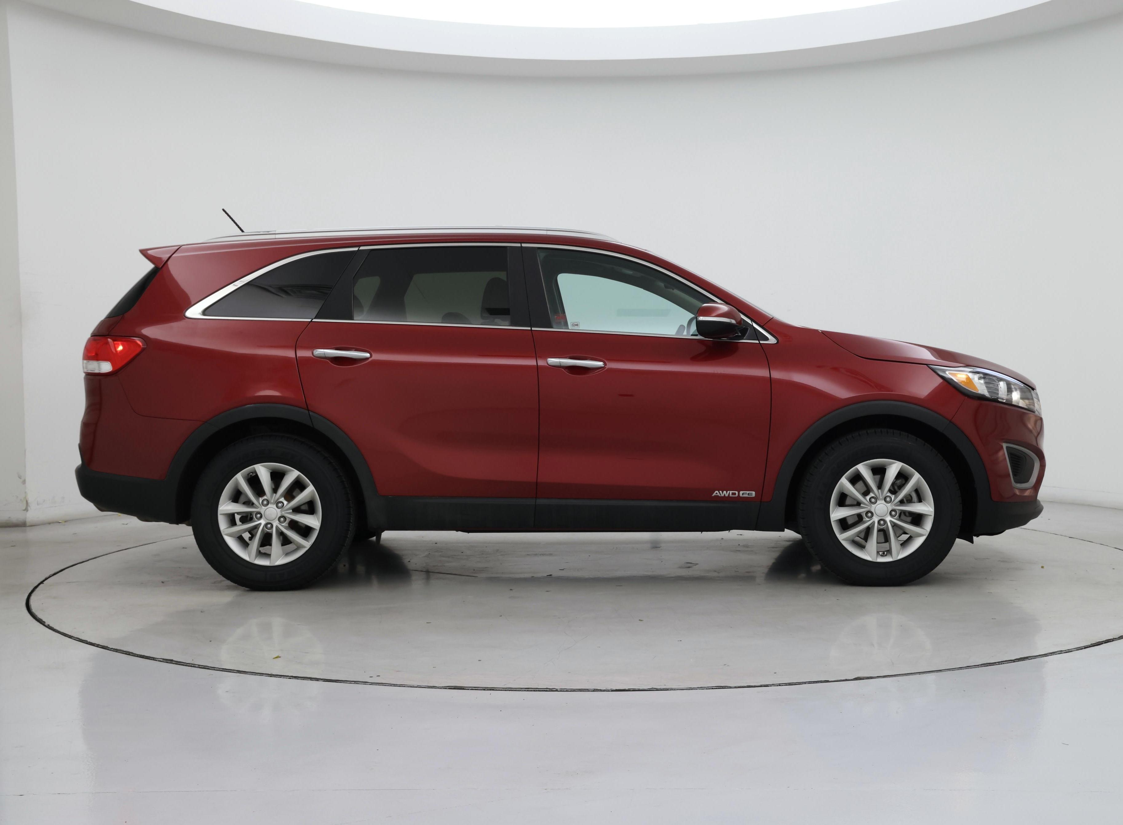 Thumbnail: 2017 Kia Sorento - 7