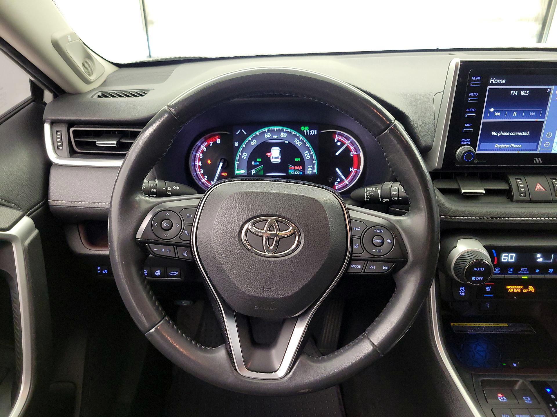Thumbnail: 2020 Toyota RAV4 - 10