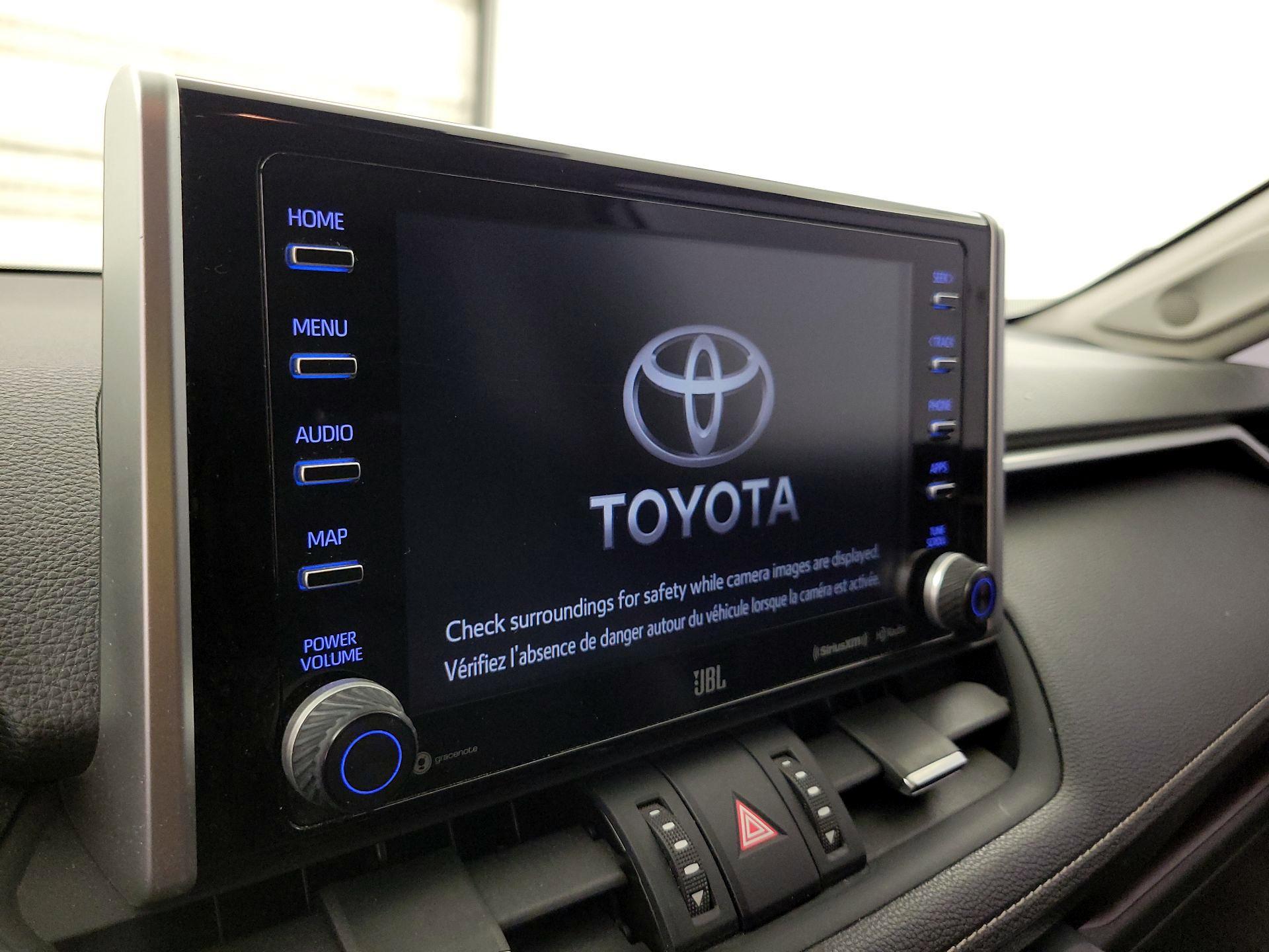 Thumbnail: 2020 Toyota RAV4 - 15