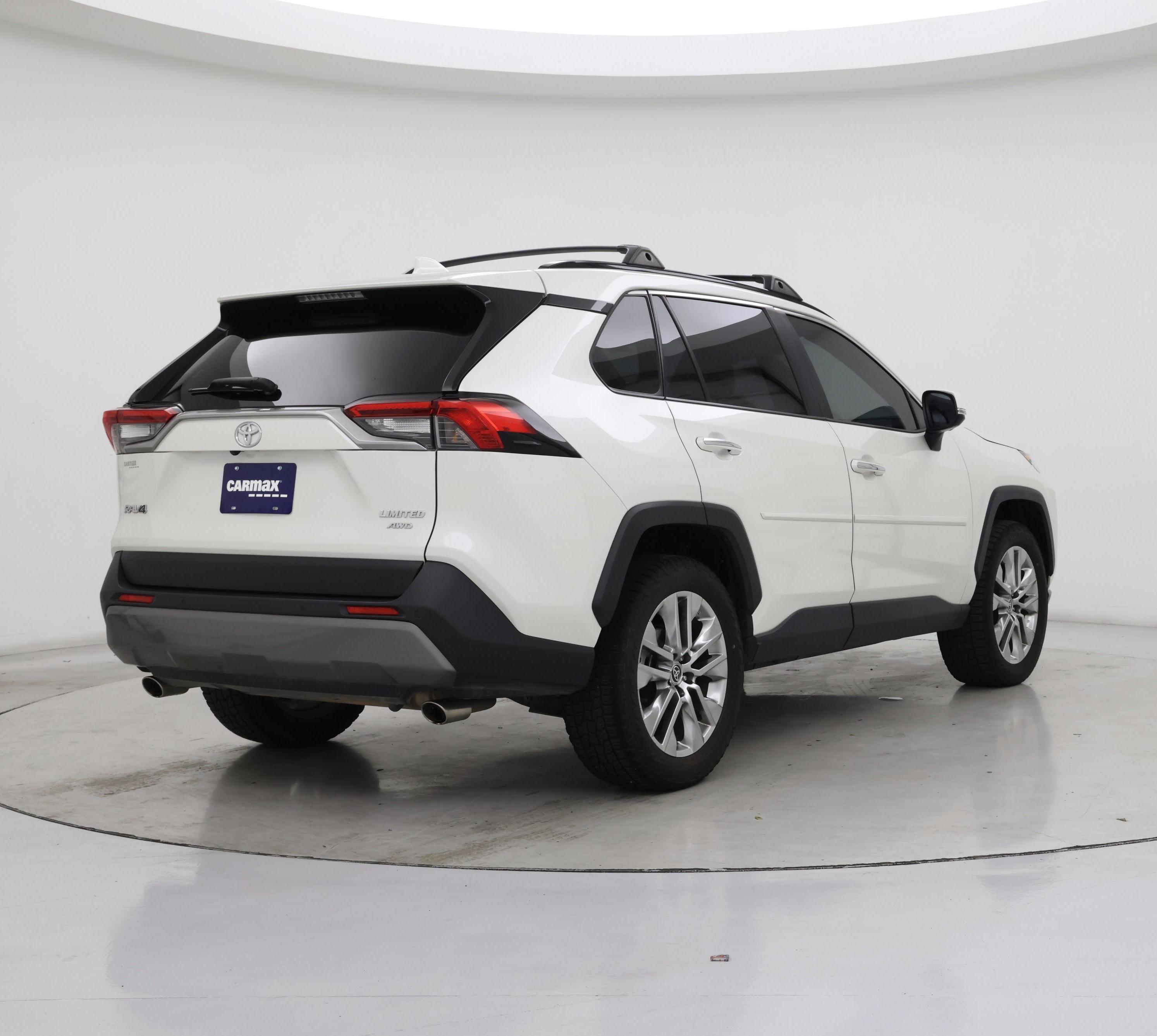 Thumbnail: 2020 Toyota RAV4 - 8