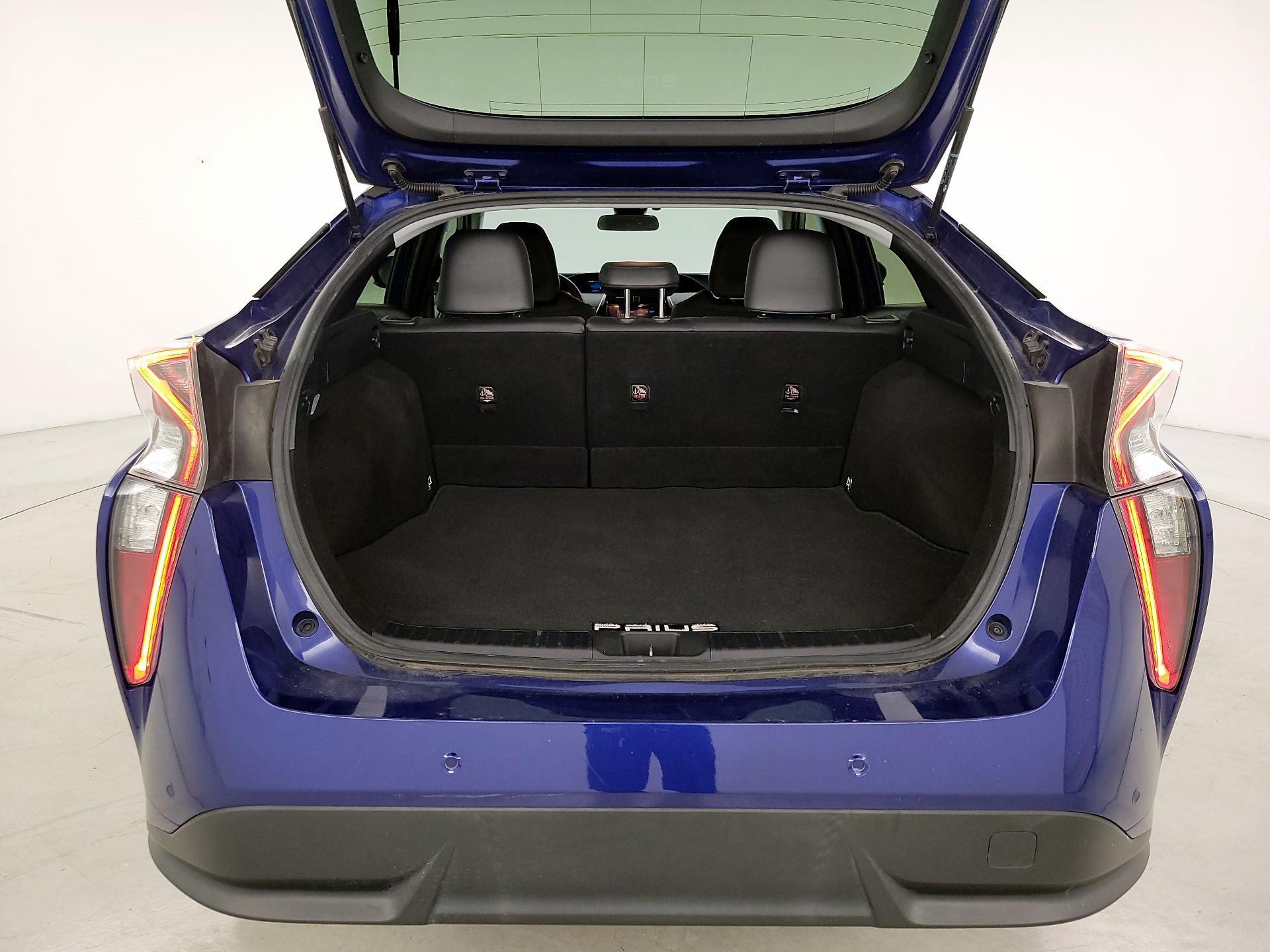 Thumbnail: 2018 Toyota Prius - 19