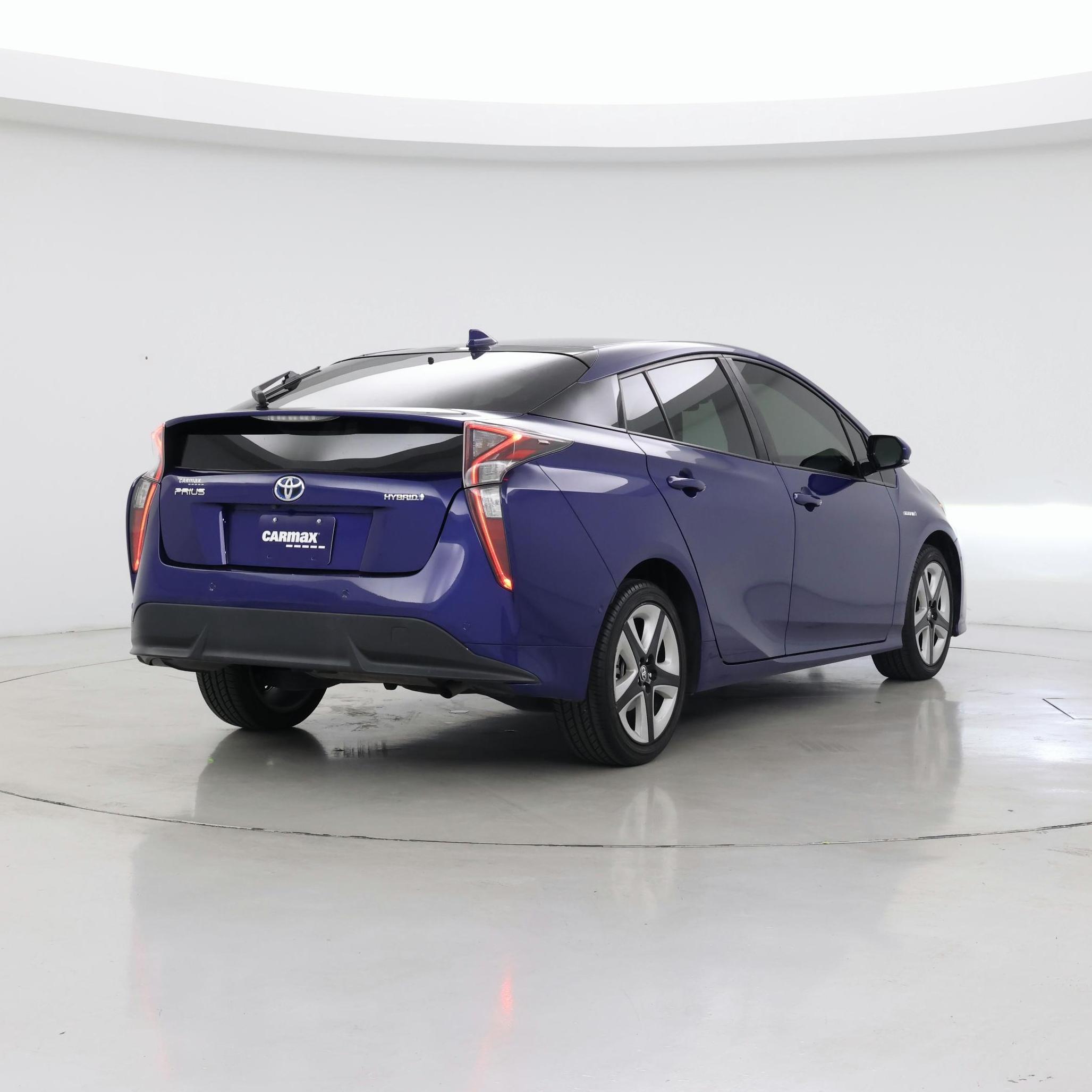Thumbnail: 2018 Toyota Prius - 8