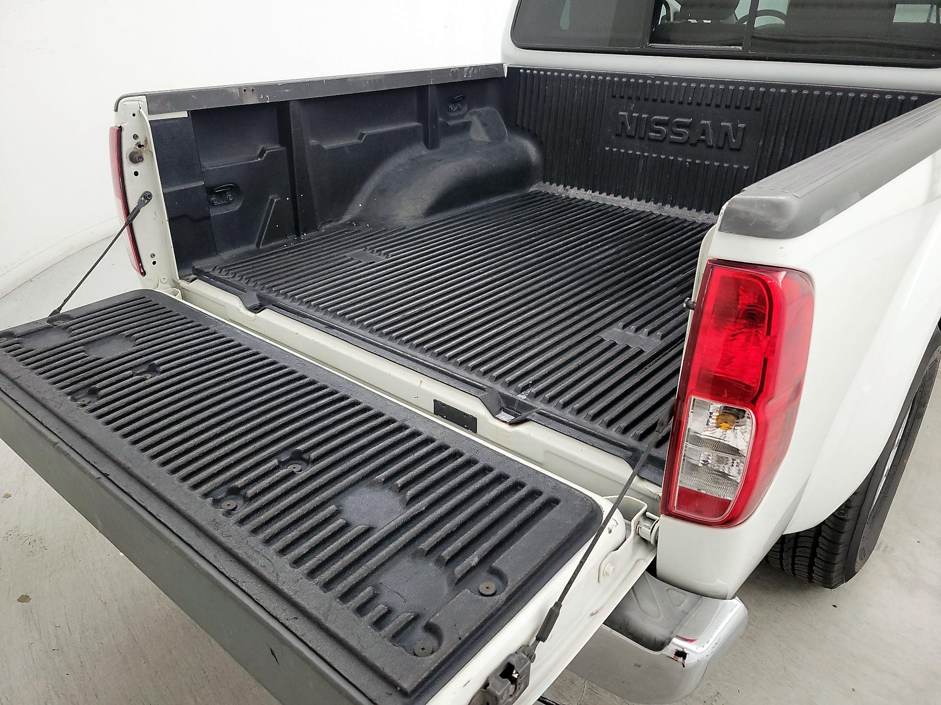 Thumbnail: 2016 Nissan Frontier - 19