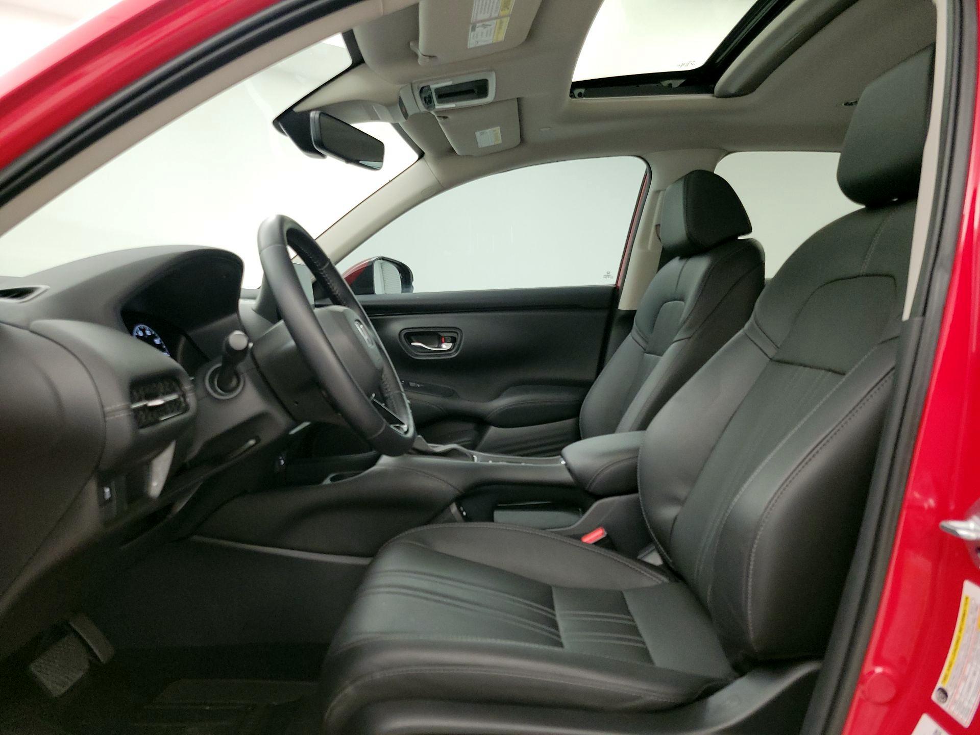 Thumbnail: 2025 Honda HR-V - 11