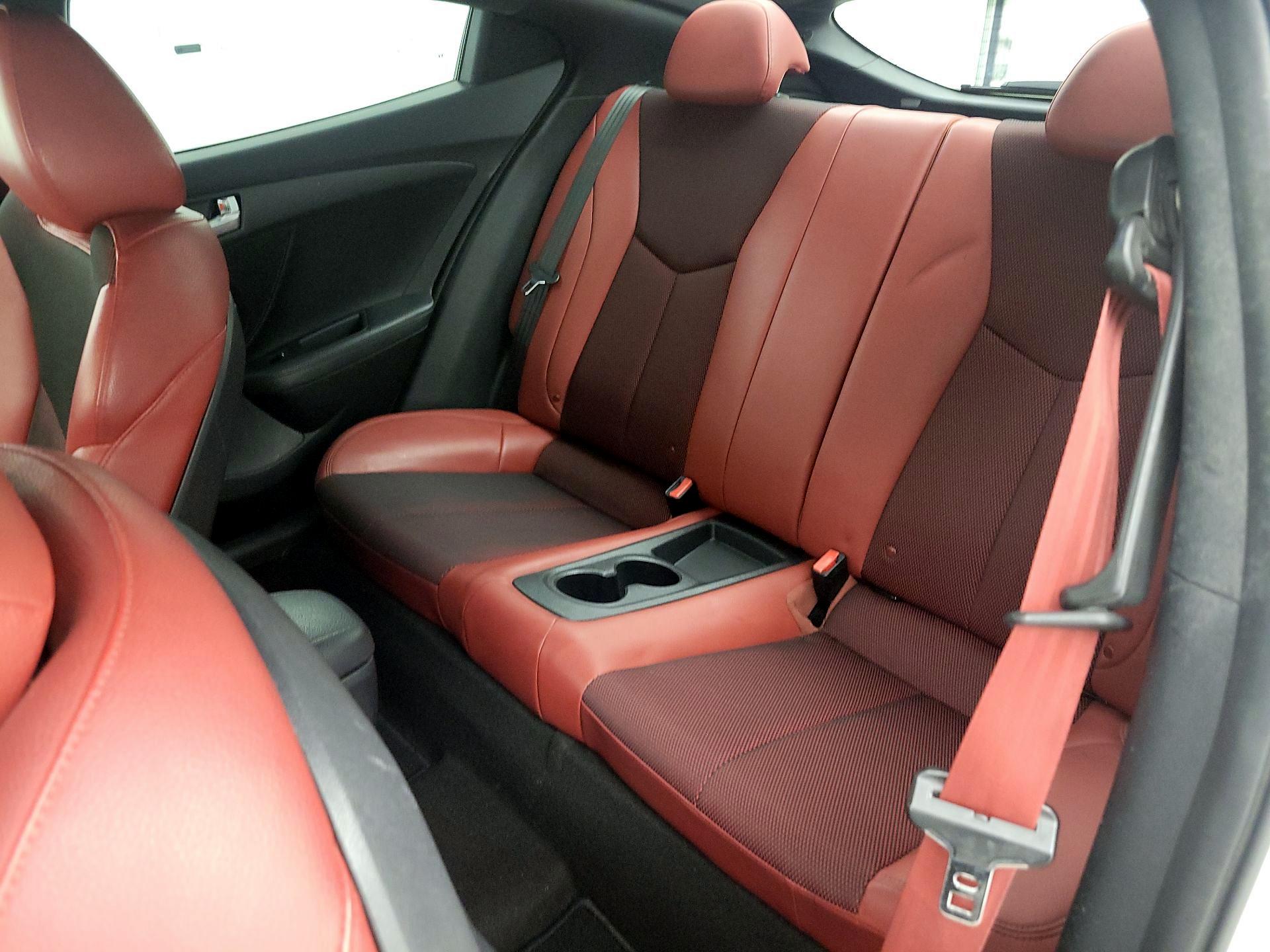Thumbnail: 2016 Hyundai Veloster - 19