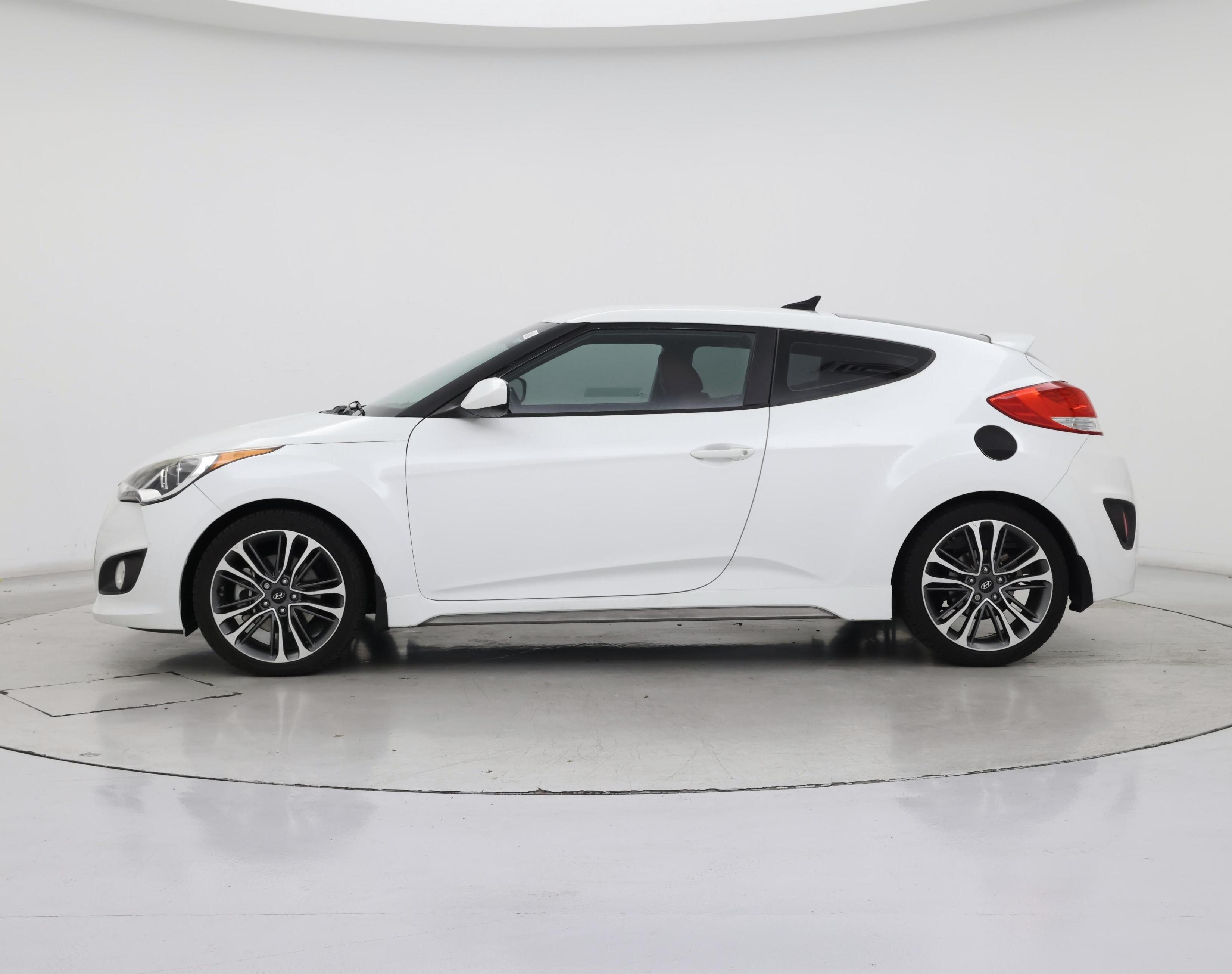 Thumbnail: 2016 Hyundai Veloster - 3