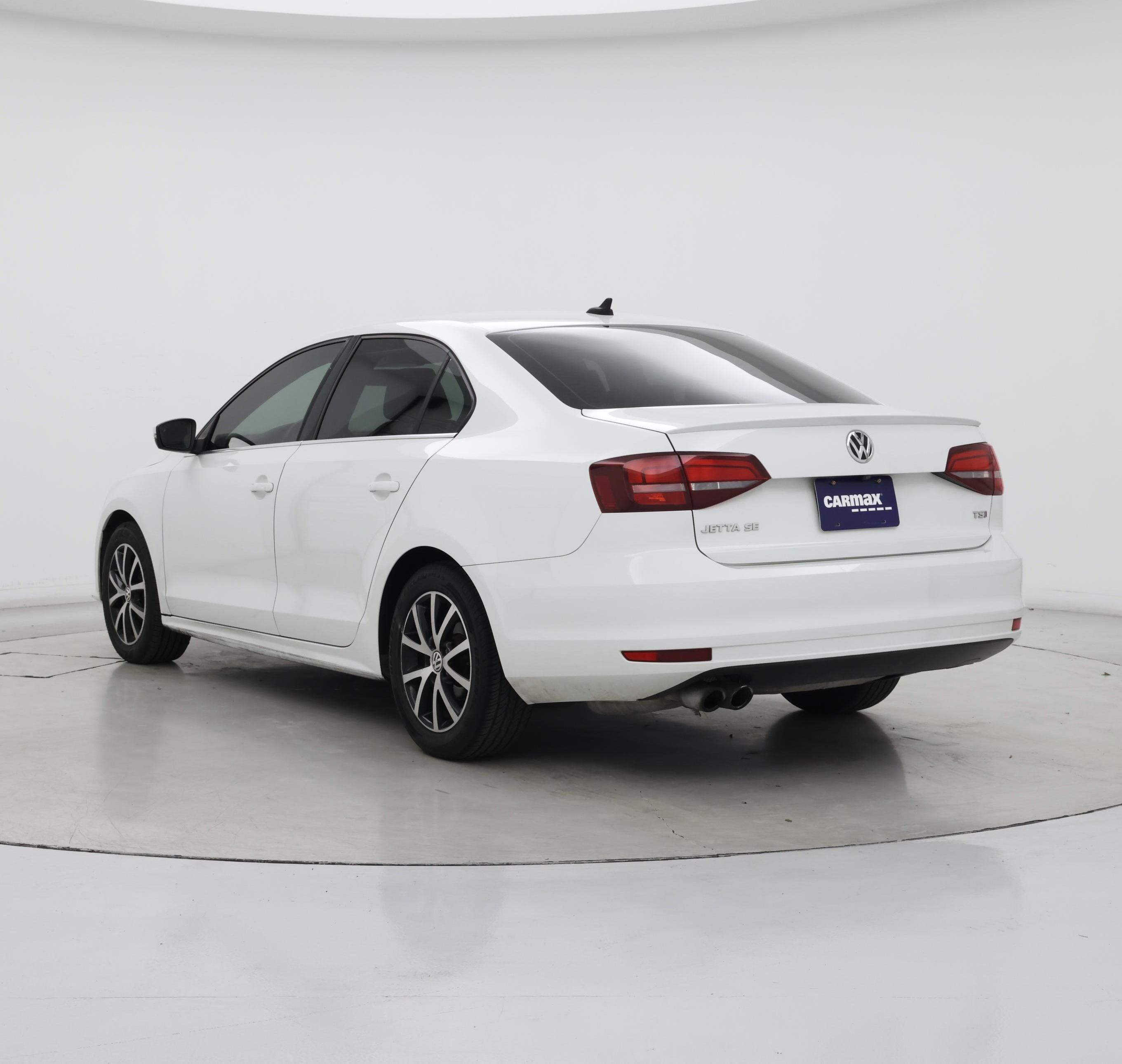 Thumbnail: 2017 Volkswagen Jetta - 2