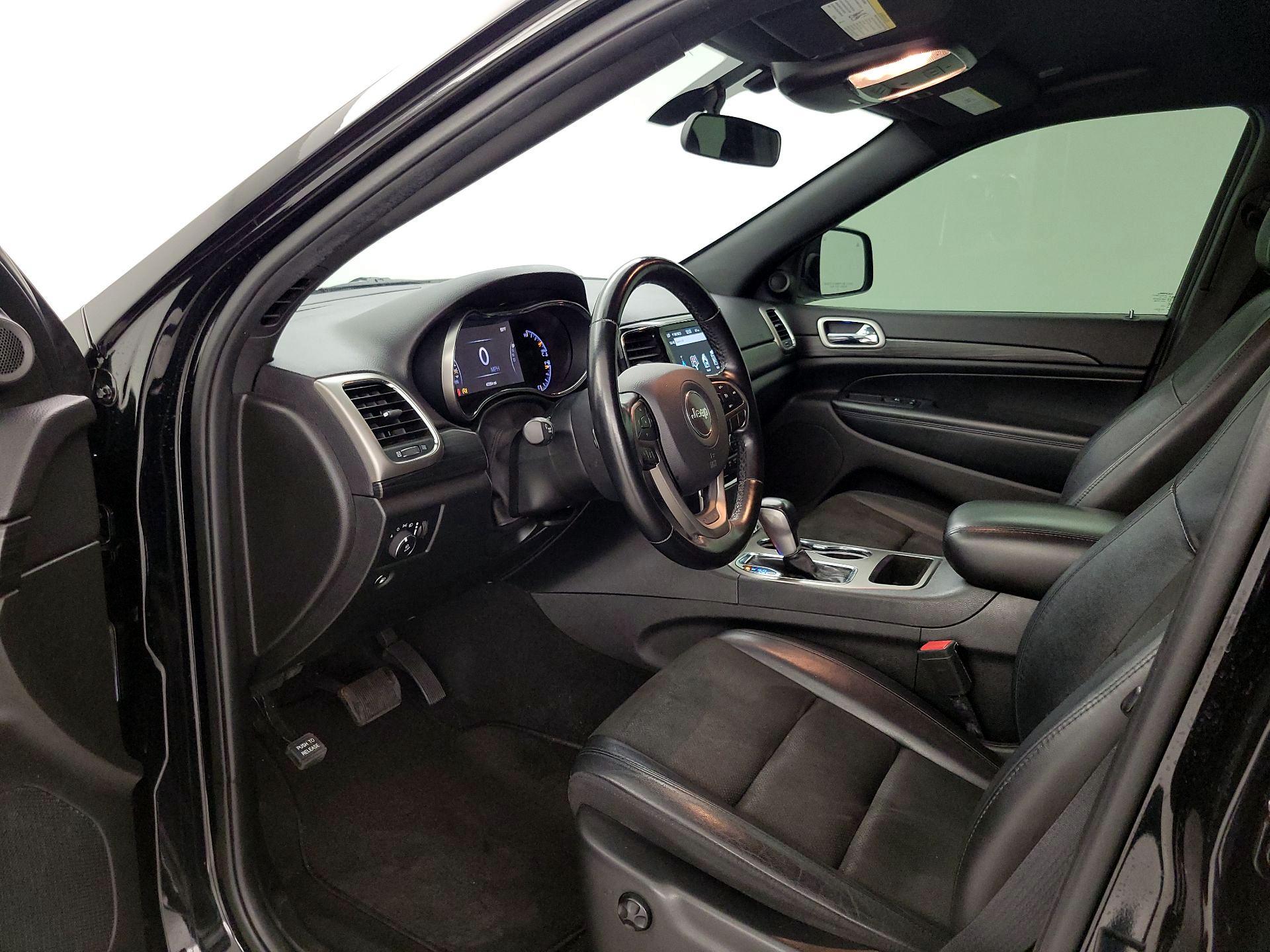 Thumbnail: 2021 Jeep Grand Cherokee - 11