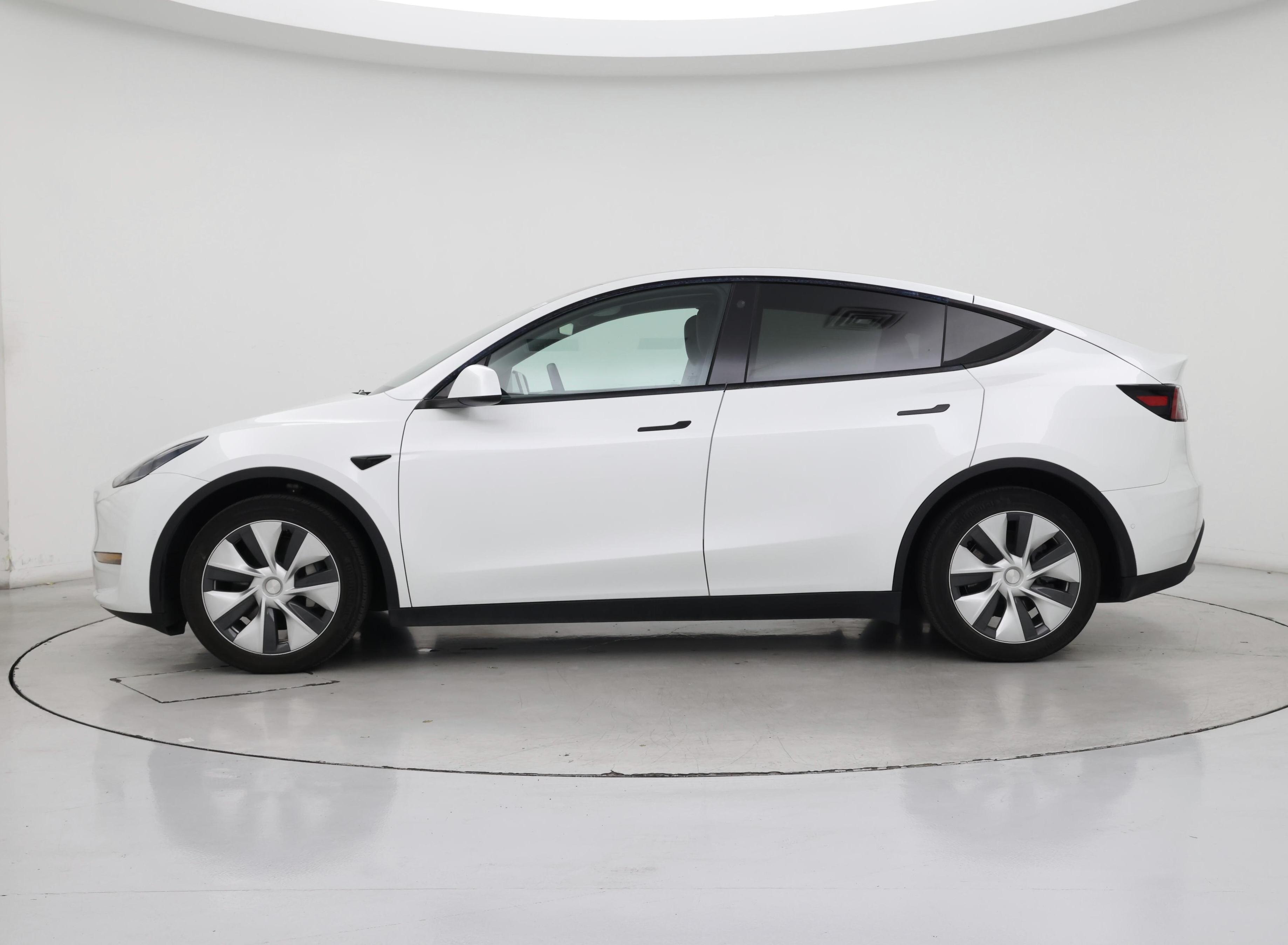 Thumbnail: 2021 Tesla Model Y - 3