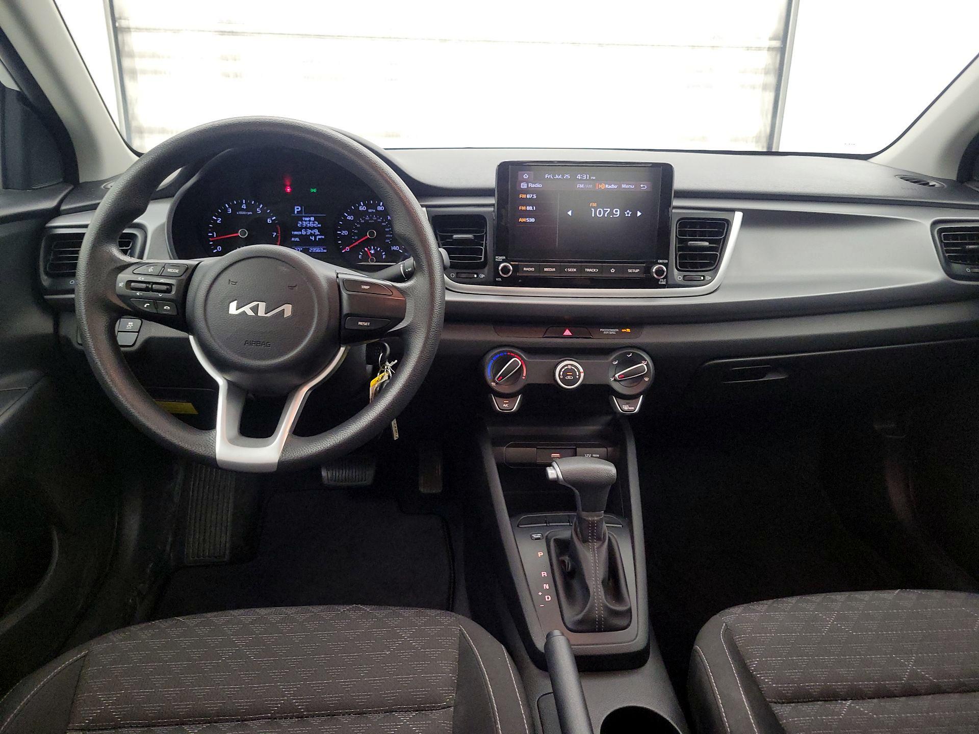 Thumbnail: 2023 Kia Rio - 9