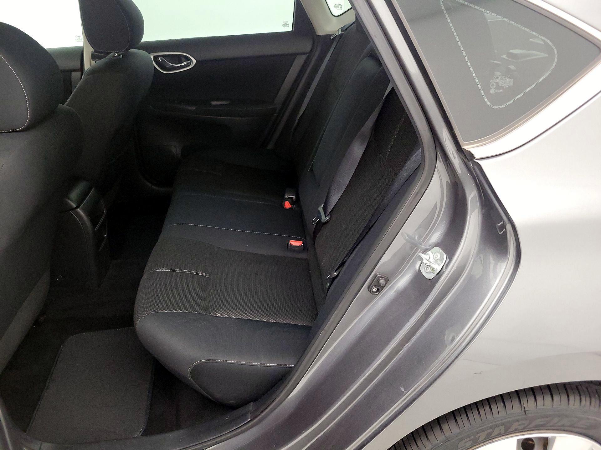 Thumbnail: 2015 Nissan Sentra - 18